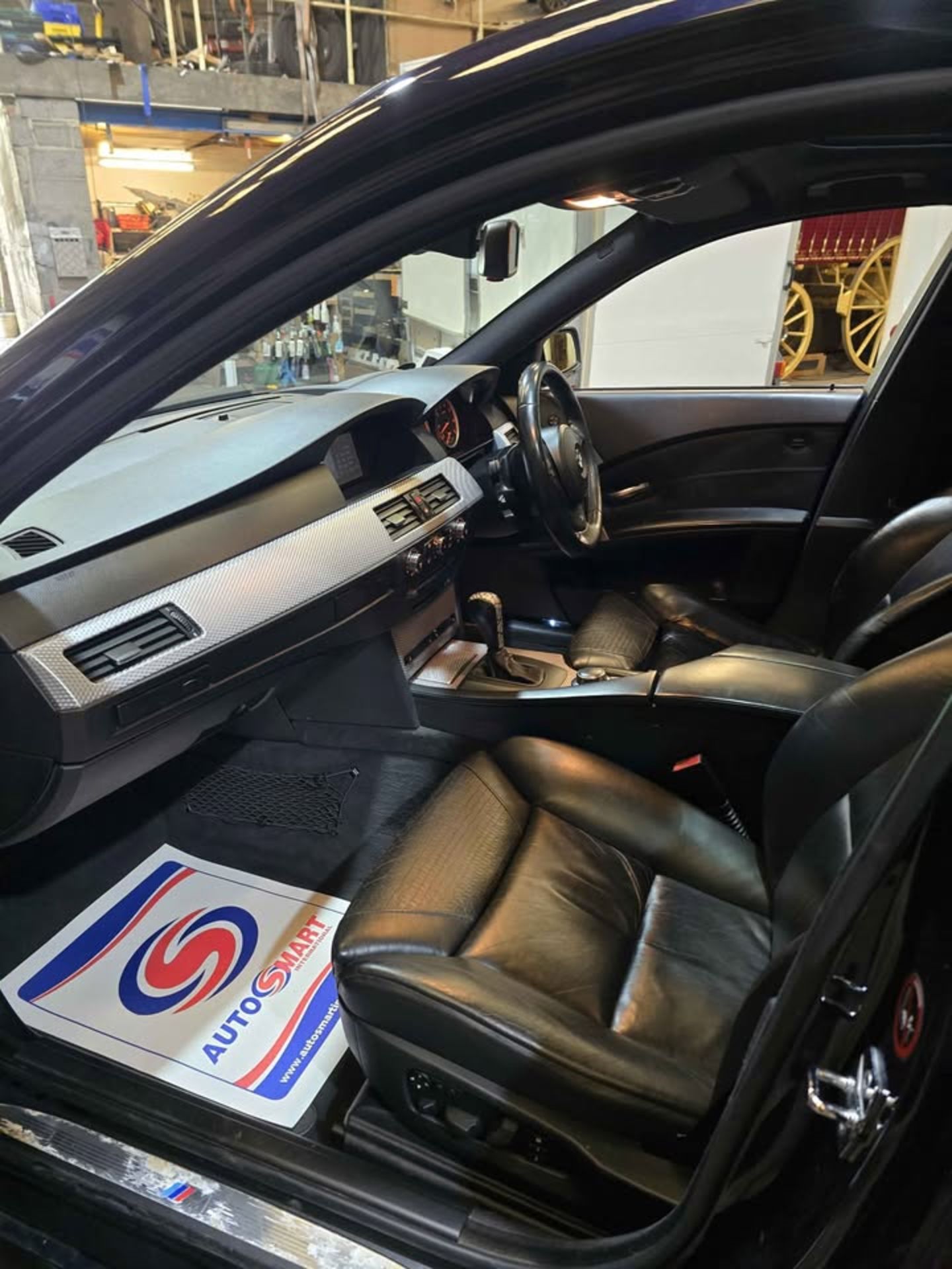 2005 BMW 540I M SPORT AUTO 4.0 V8 SALOON >>--NO VAT ON HAMMER--<< - Image 14 of 18