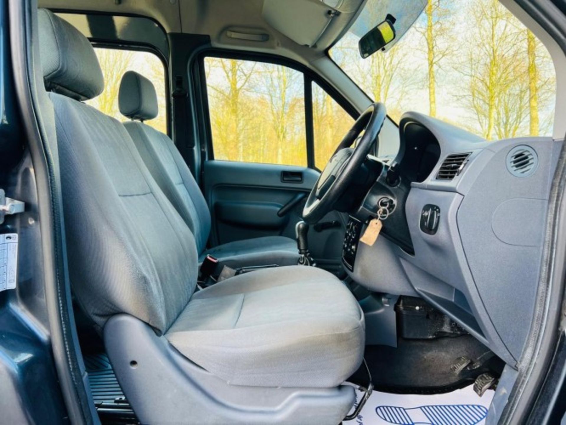 FORD TOURNEO CONNECT 1.8 TDCI T230 90 – 90K MILES >>--NO VAT ON HAMMER--<< - Image 24 of 39