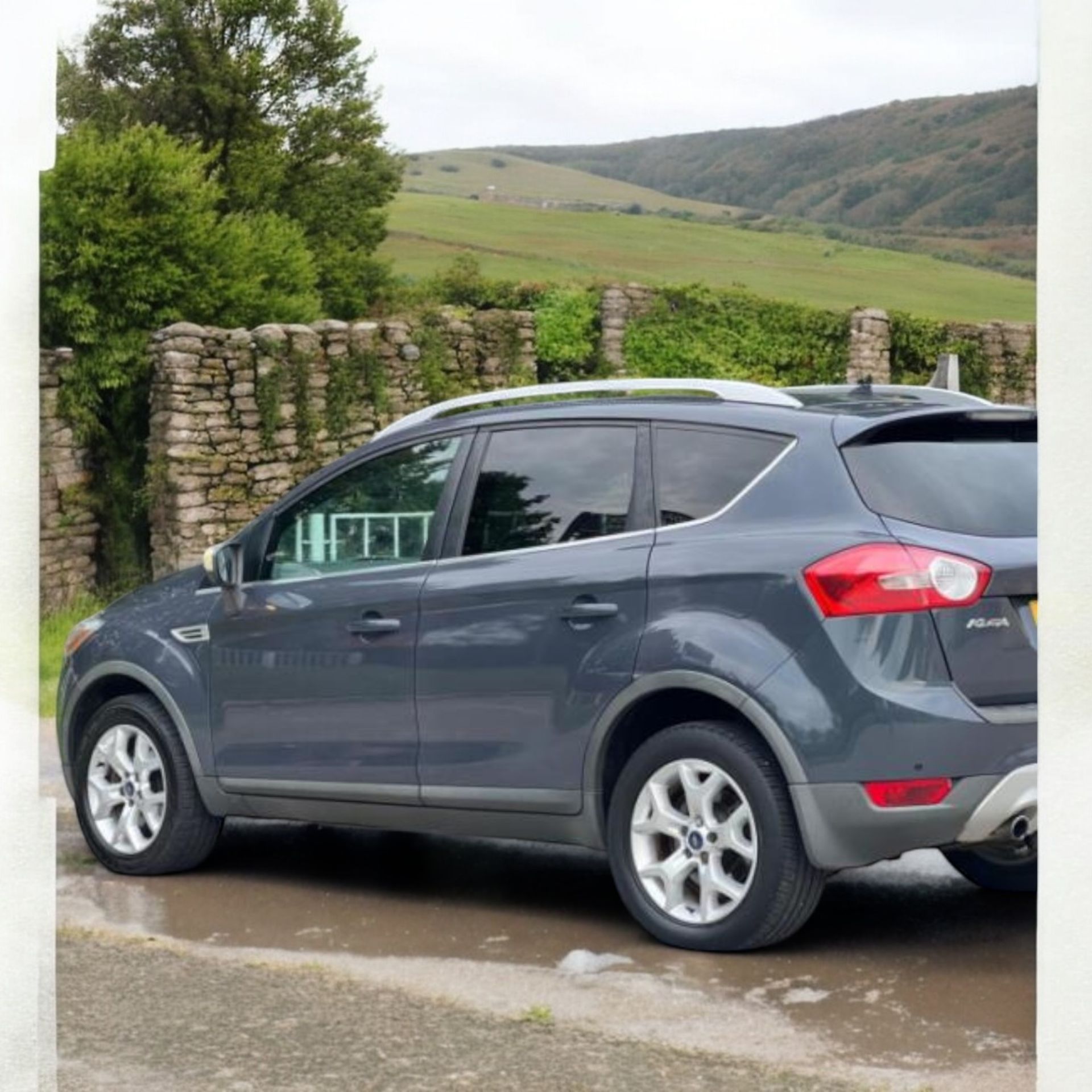2010 FORD KUGA 2.0 TDCI ZETEC 2WD 5DR >>--NO VAT ON HAMMER--<< - Image 7 of 38