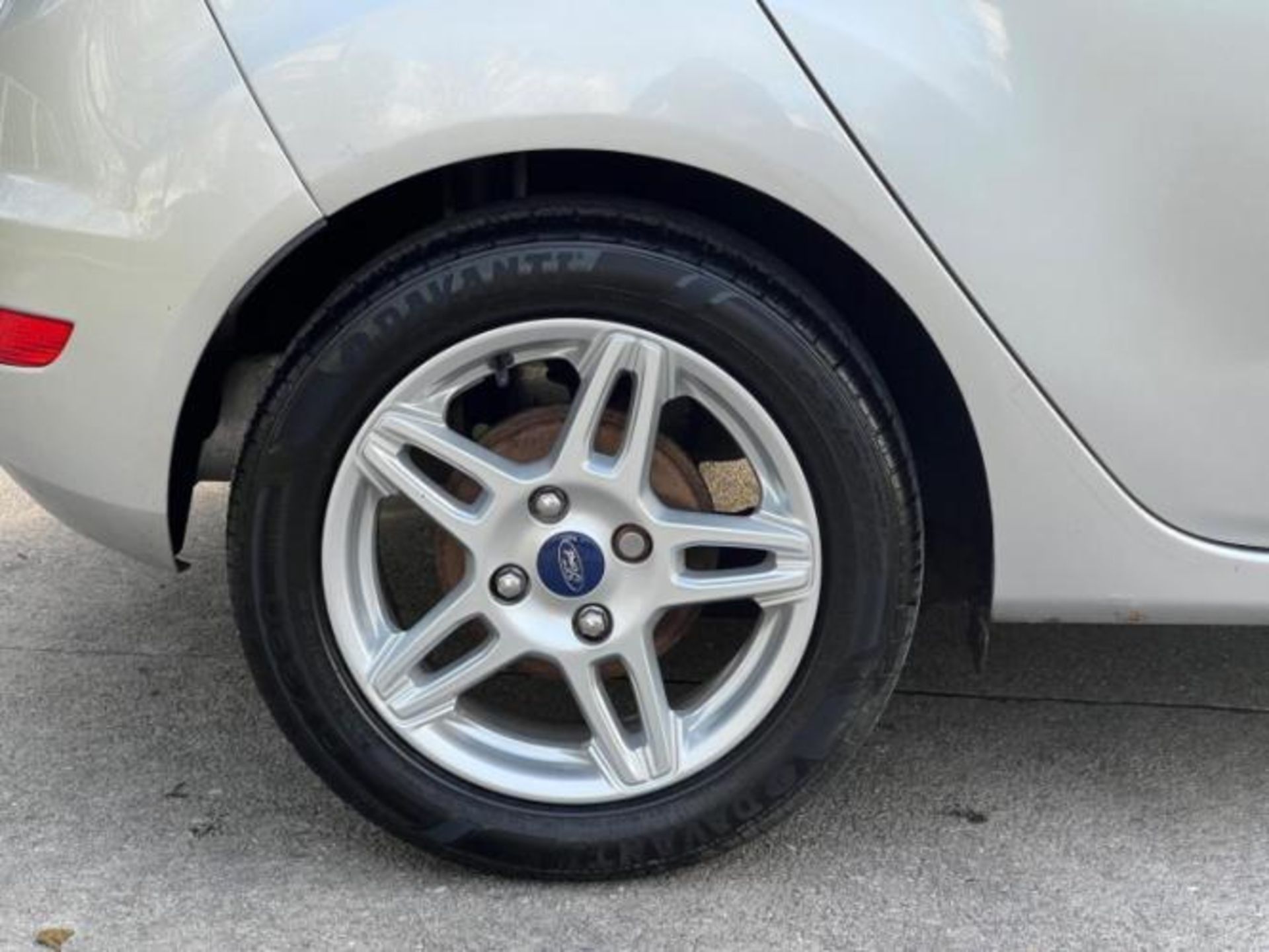 **(ONLY 62K MILEAGE)** FORD FIESTA 1.0T ECOBOOST ZETEC (S/S) 5DR>>--NO VAT ON HAMMER--<< - Image 33 of 35