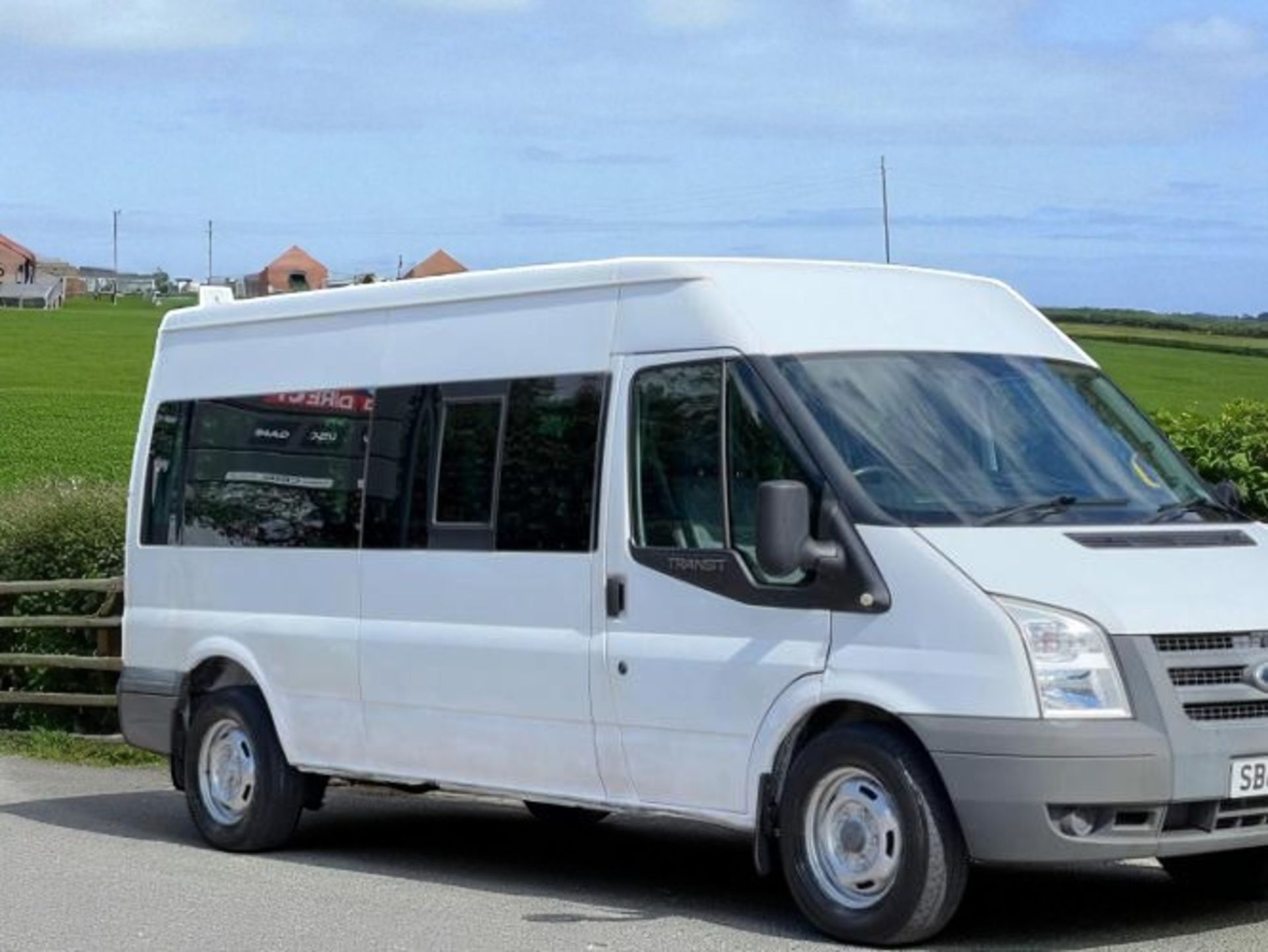 2011 FORD TRANSIT 2.4 TDCI 350 DURATORQ RWD L3 H2 MINIBUS >>--NO VAT ON HAMMER--<< - Image 6 of 46