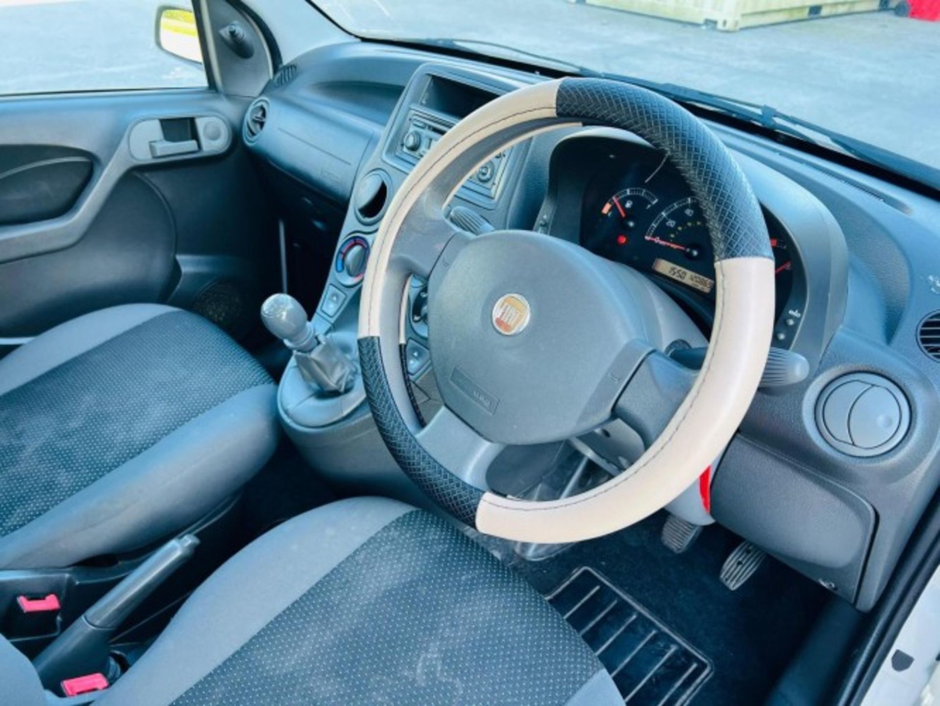 2009 FIAT PANDA ACTIVE ECO – 1.1 PETROL >>--NO VAT ON HAMMER--<< - Image 15 of 43