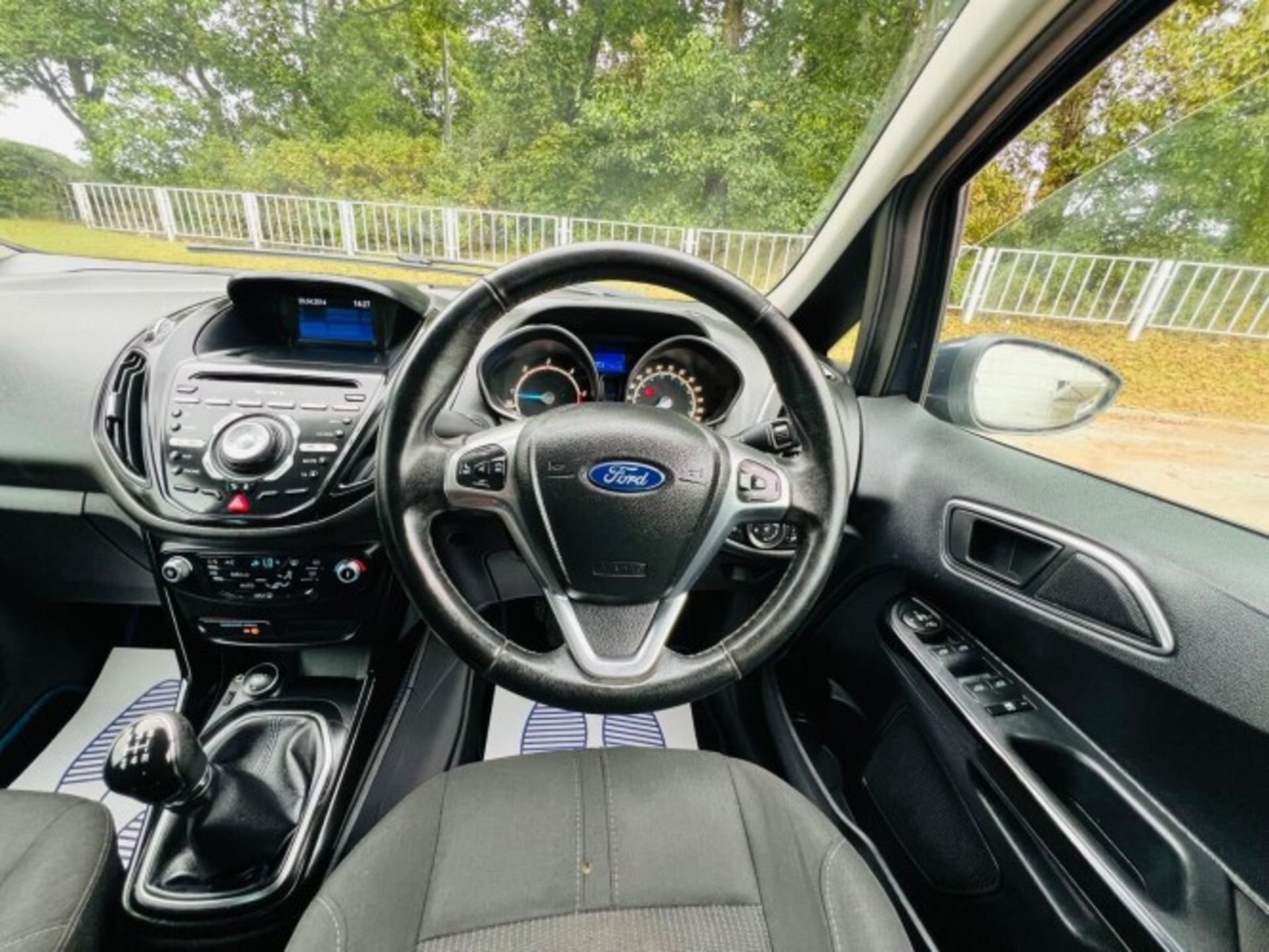 2014 FORD B-MAX 1.6 TDCI TITANIUM 5DR >>--NO VAT ON HAMMER--<< - Image 30 of 38