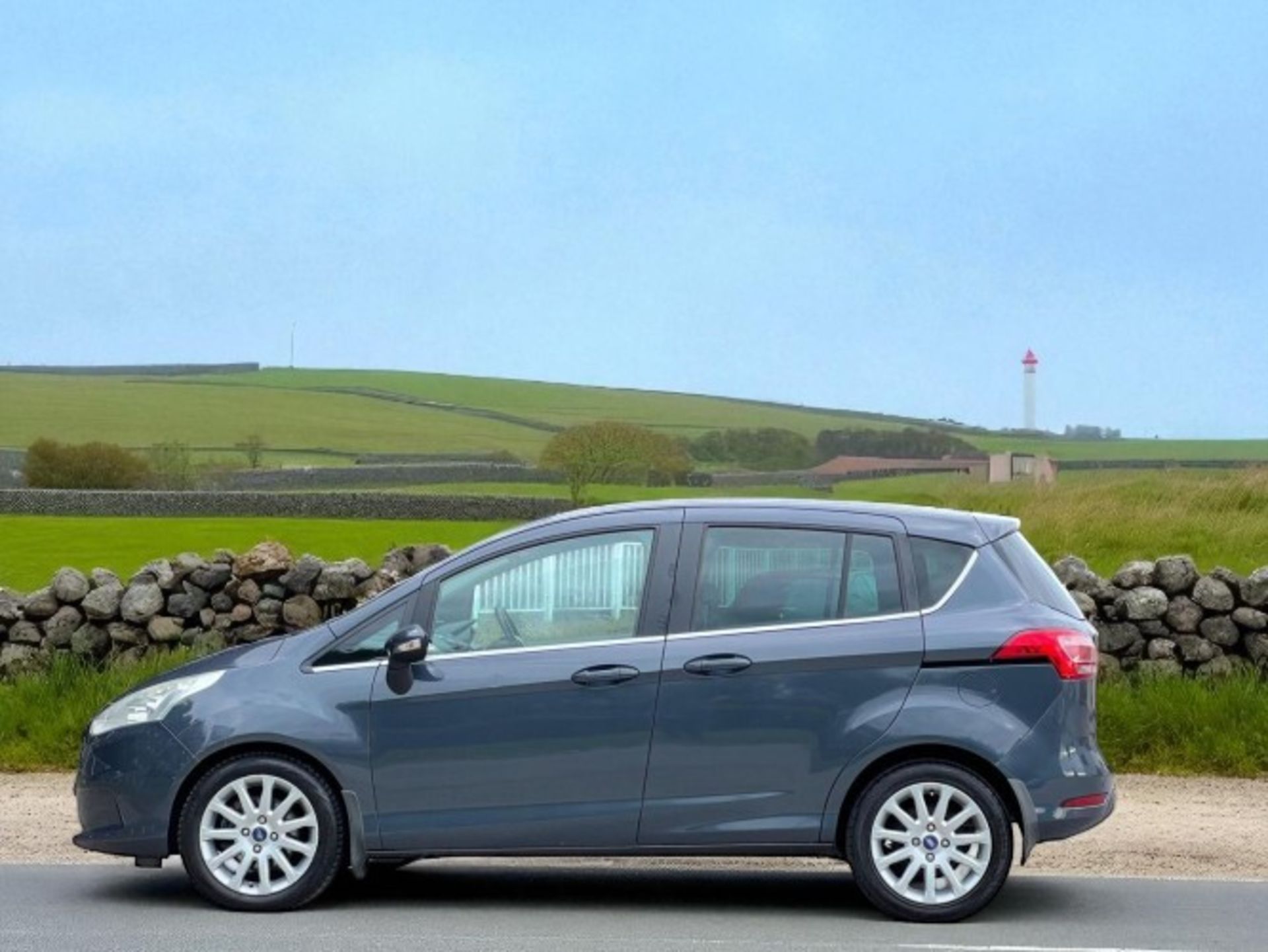 2014 FORD B-MAX 1.6 TDCI TITANIUM 5DR >>--NO VAT ON HAMMER--<< - Image 8 of 38