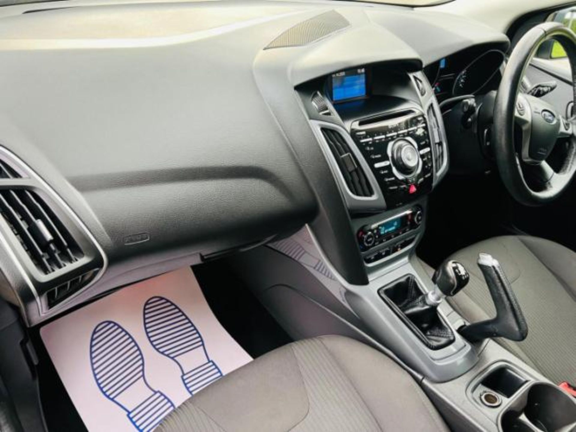 *(ONLY 68K MILEAGE)*2014 FORD FOCUS 1.0T ECOBOOST TITANIUM 5-DOOR HATCHBACK>-NO VAT ON HAMMER-< - Image 25 of 41