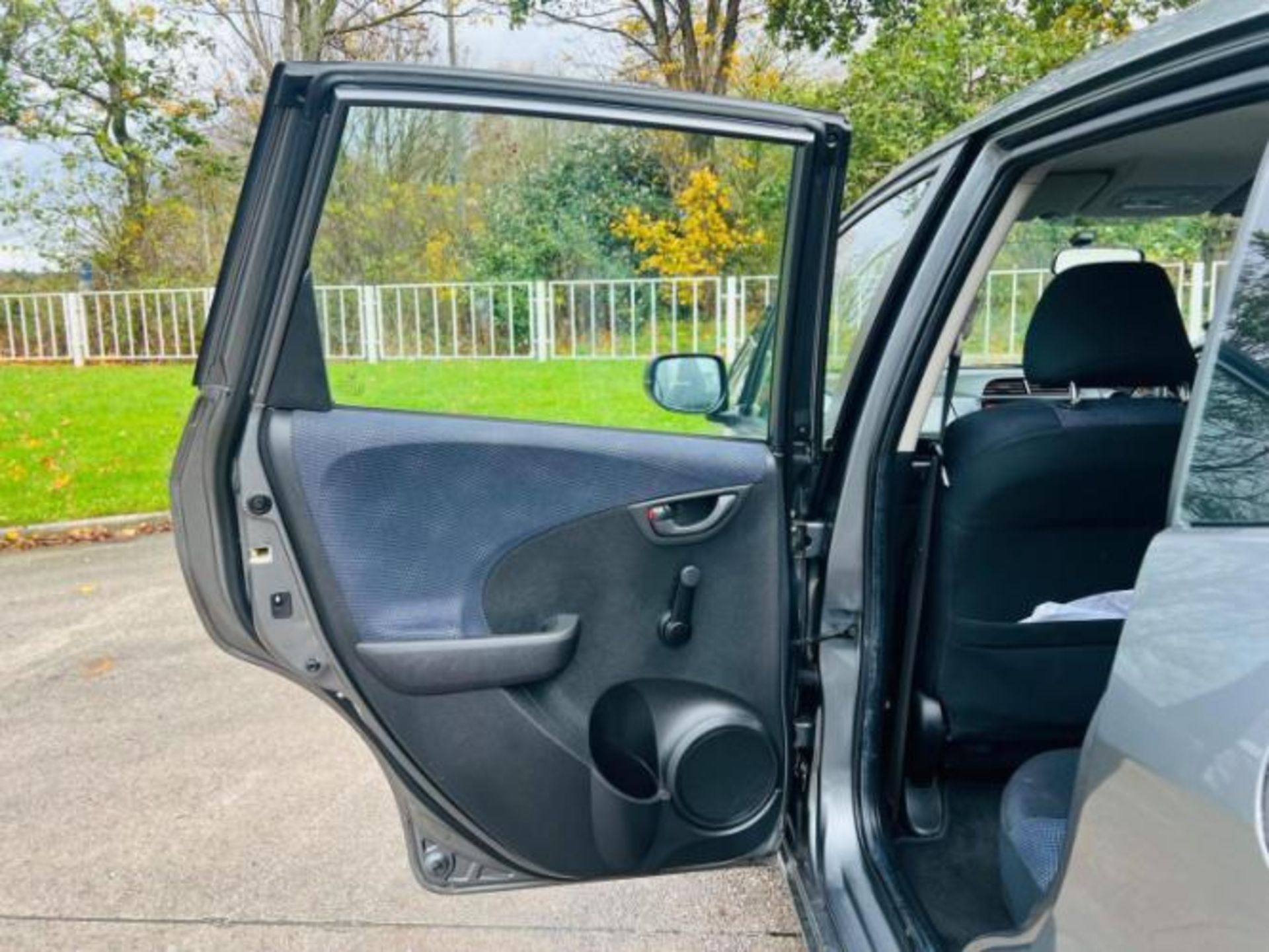 2011 HONDA JAZZ 1.2 I-VTEC S (A/C) 5DR >>--NO VAT ON HAMMER--<< - Image 15 of 24