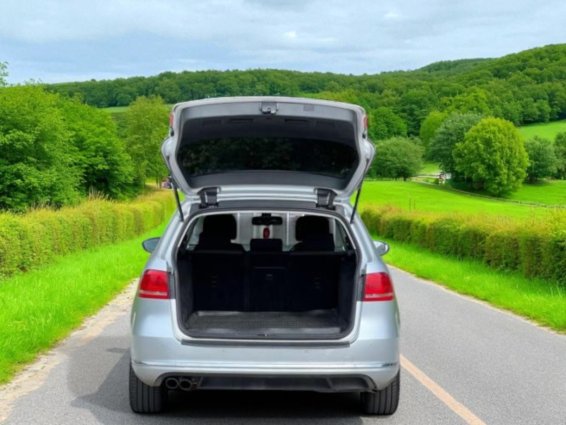 2011 VOLKSWAGEN PASSAT 2.0 TDI BLUEMOTION TECH SE DSG (S/S) 5DR ESTATE>>--NO VAT ON HAMMER--<< - Image 9 of 42