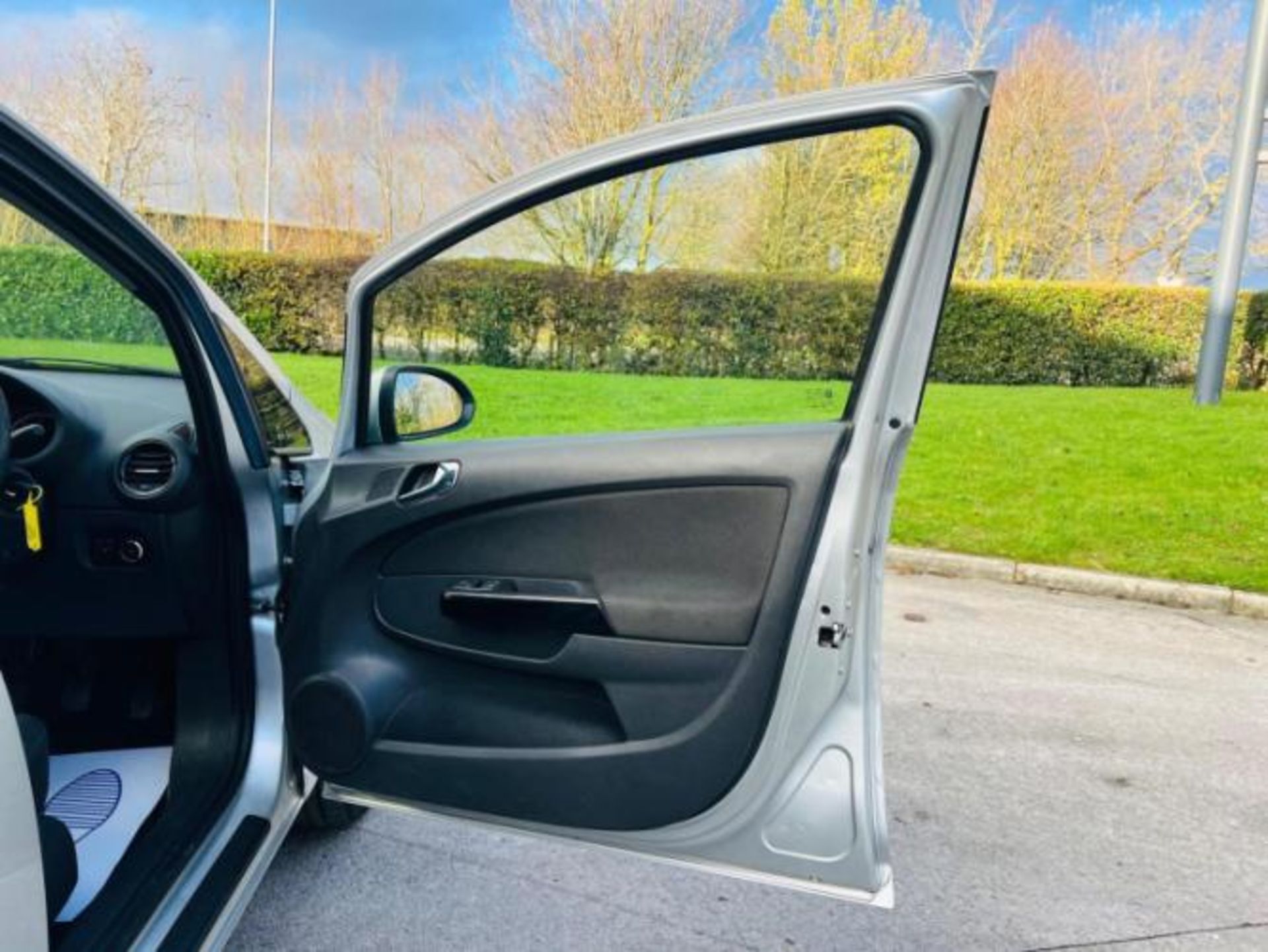 VAUXHALL CORSA 1.2I ECOFLEX 16V EXCLUSIV 5DR (A/C)>>--NO VAT ON HAMMER--<< - Image 29 of 37