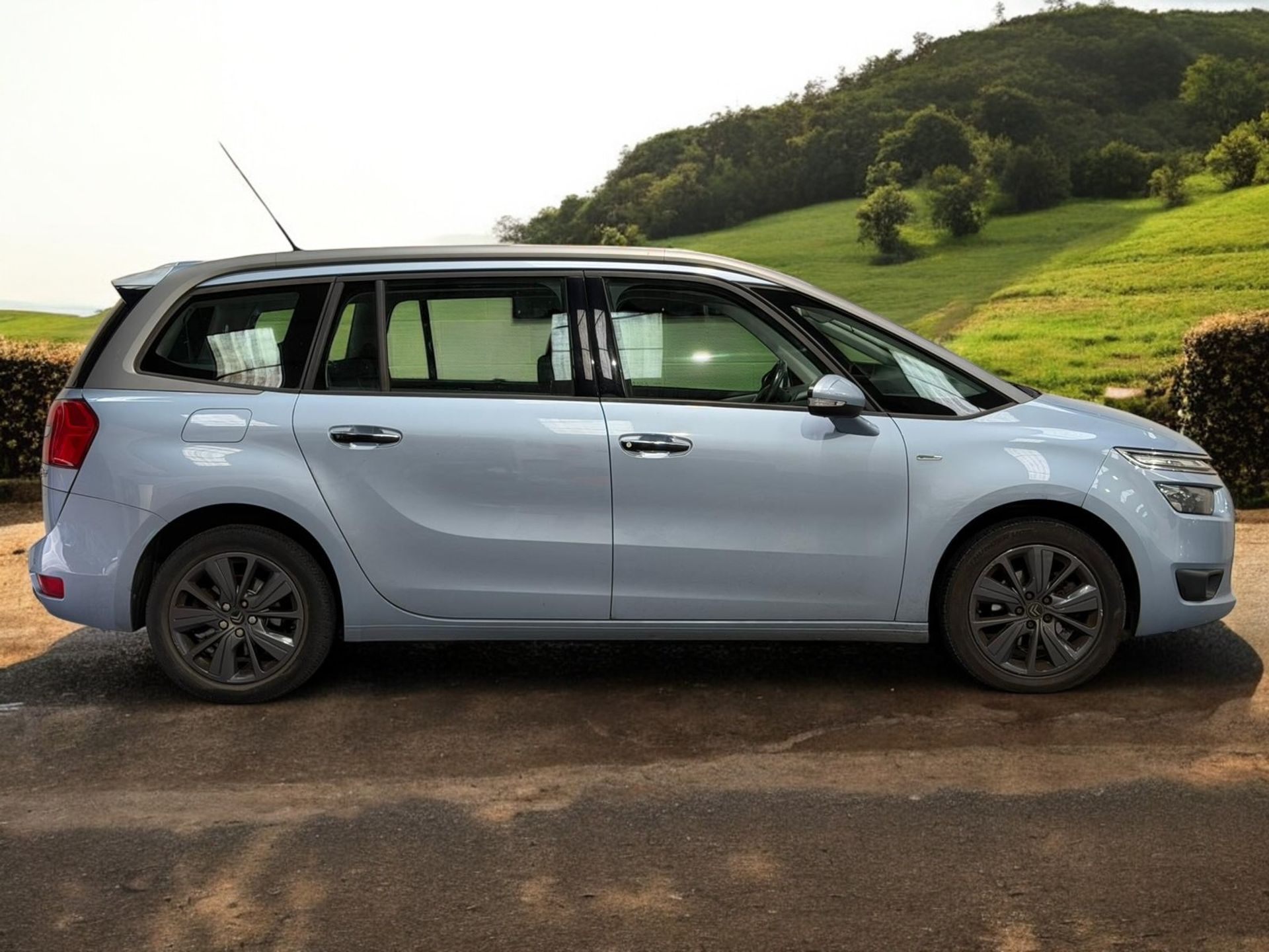 2014 CITROEN GRAND C4 PICASSO 1.6 E-HDI EXCLUSIVE – 7 SEATER >>--NO VAT ON HAMMER--<< - Image 9 of 49