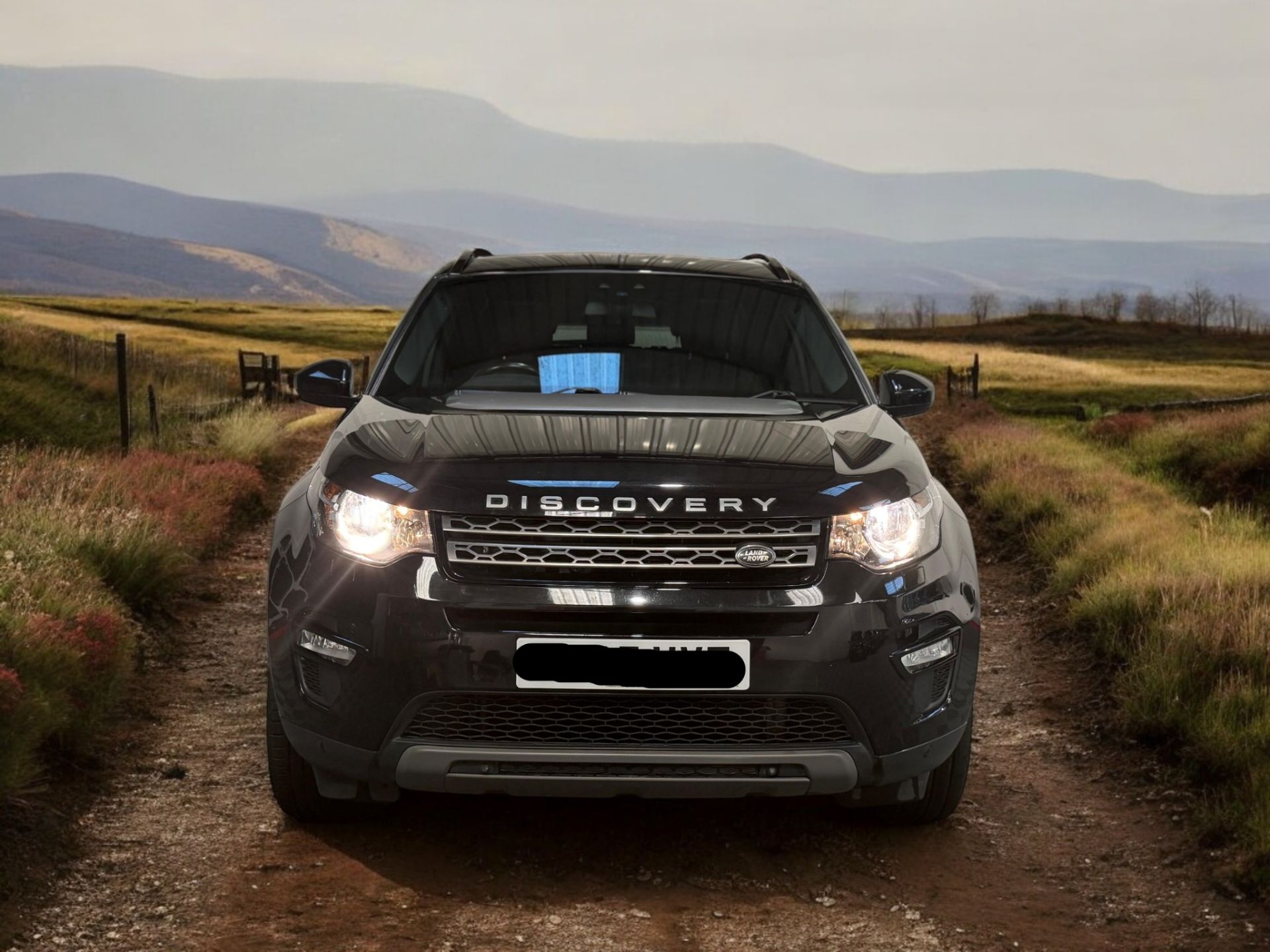 2016 LAND ROVER DISCOVERY SPORT 2.0 TD4 SE TECH AUTO 4WD – 7 SEATER >>--NO VAT ON HAMMER--<< - Image 8 of 31