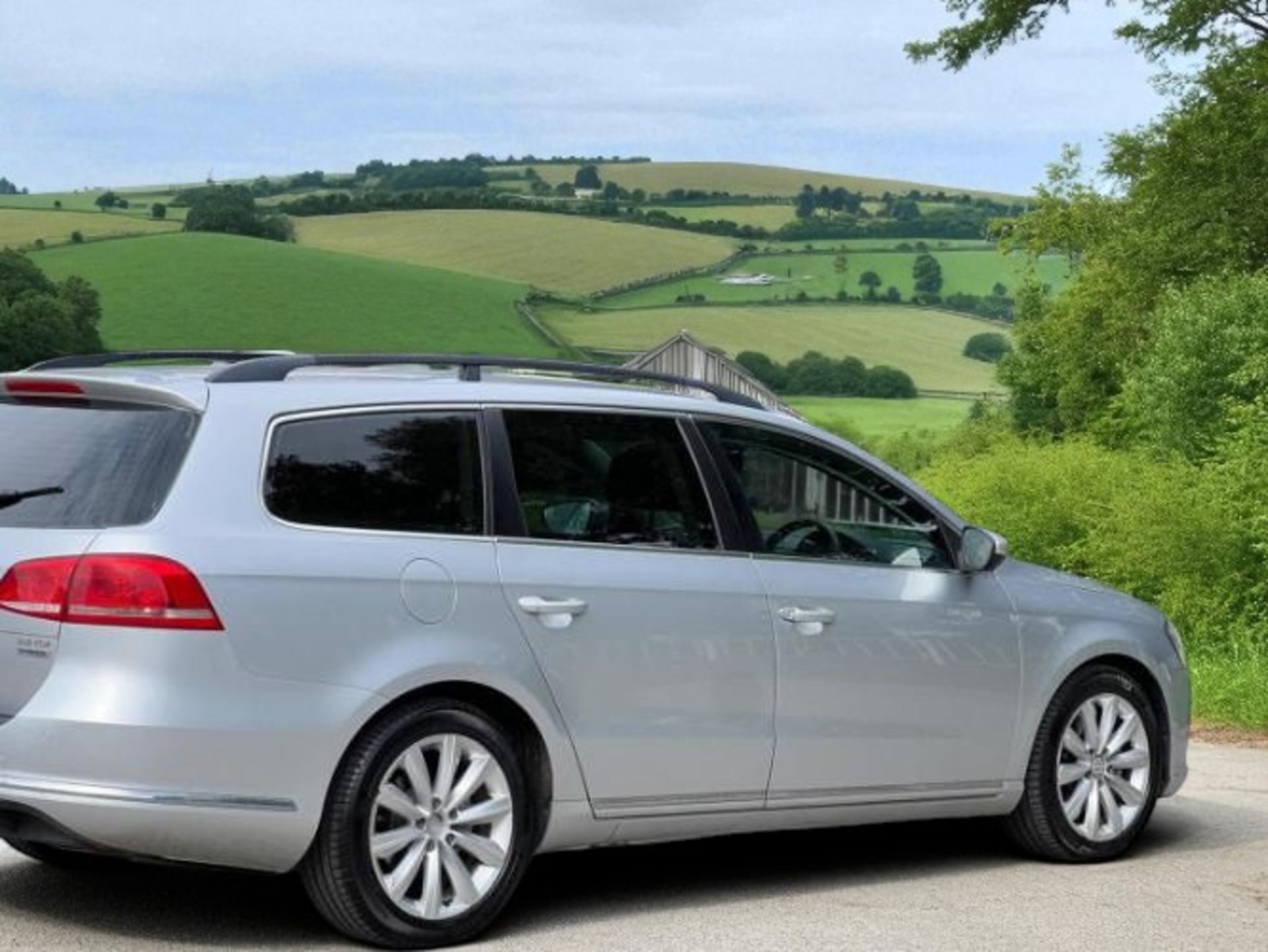 2011 VOLKSWAGEN PASSAT 2.0 TDI BLUEMOTION TECH SE DSG (S/S) 5DR ESTATE>>--NO VAT ON HAMMER--<< - Image 11 of 42