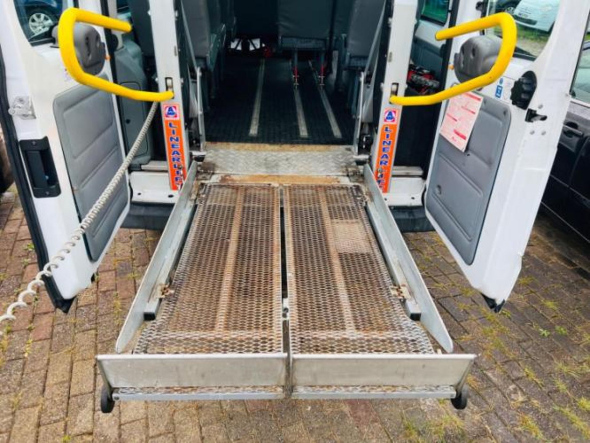 2011 FORD TRANSIT 2.4 TDCI 350 DURATORQ RWD L3 H2 MINIBUS >>--NO VAT ON HAMMER--<< - Image 42 of 46