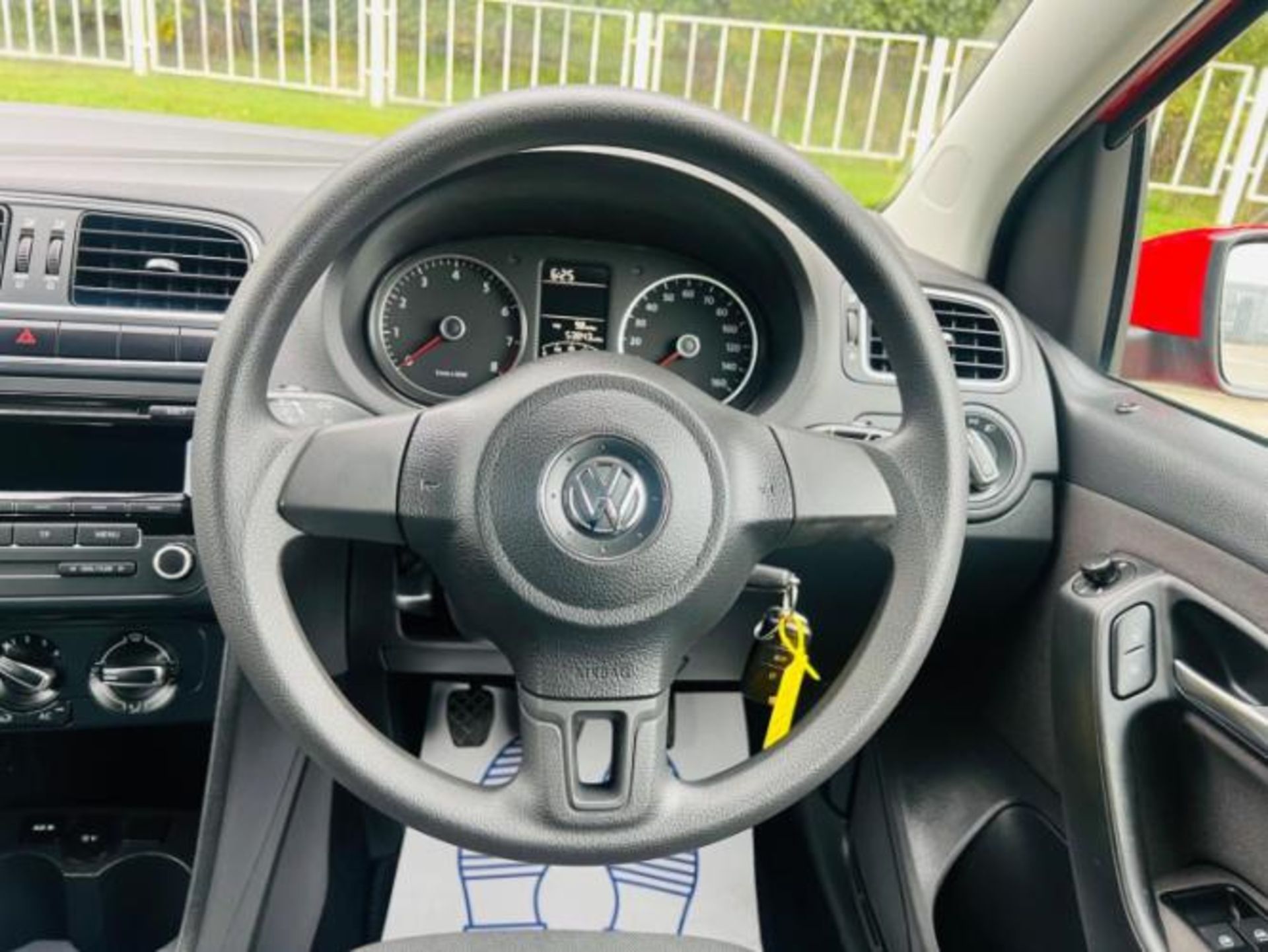 **(ONLY 54K MILEAGE)** 2013 VOLKSWAGON POLO 1.2 MATCH EDITION 3-DOOR HATCHBACK>-NO VAT ON HAMMER-< - Image 15 of 39
