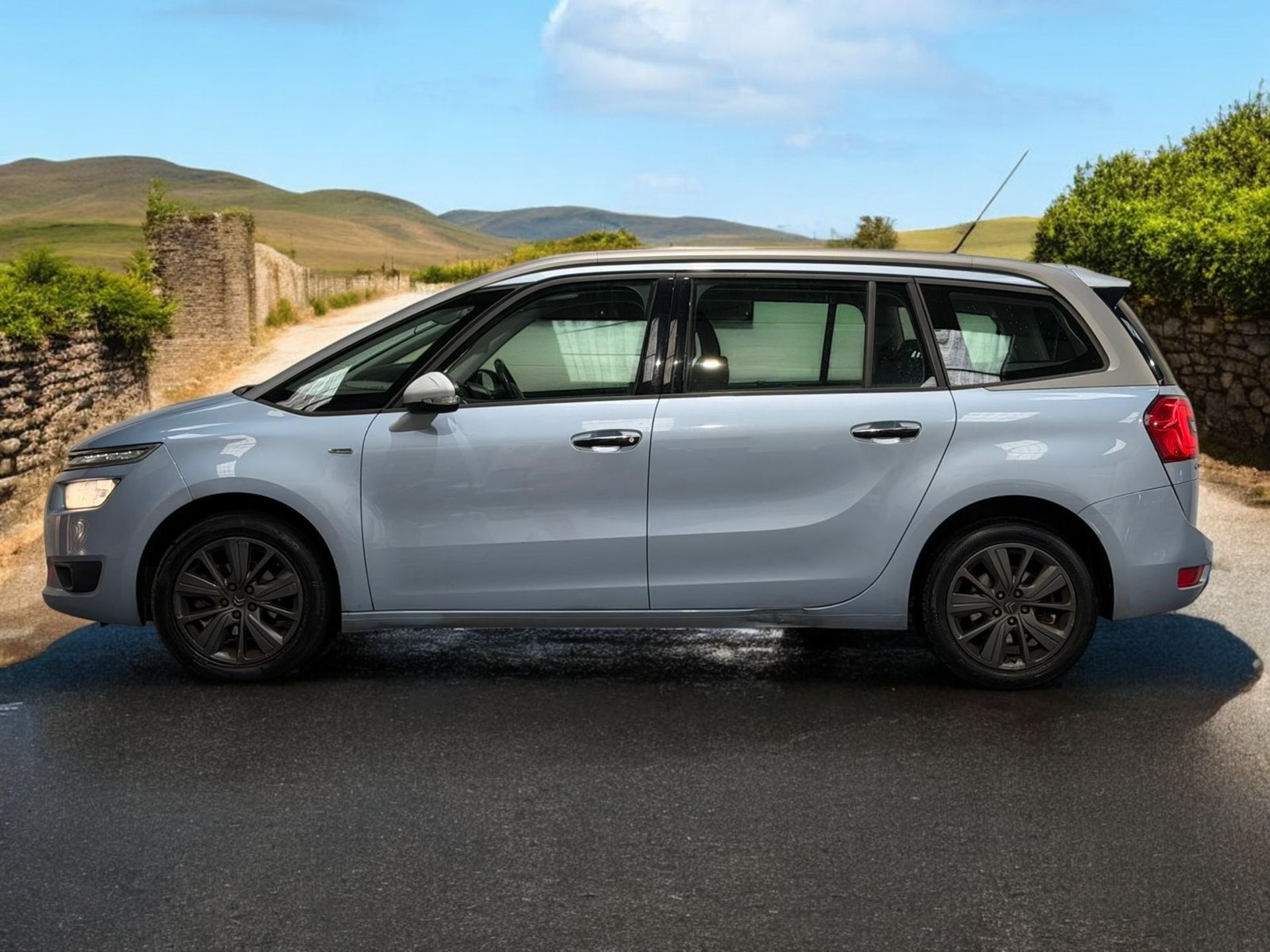 2014 CITROEN GRAND C4 PICASSO 1.6 E-HDI EXCLUSIVE – 7 SEATER >>--NO VAT ON HAMMER--<< - Image 2 of 49