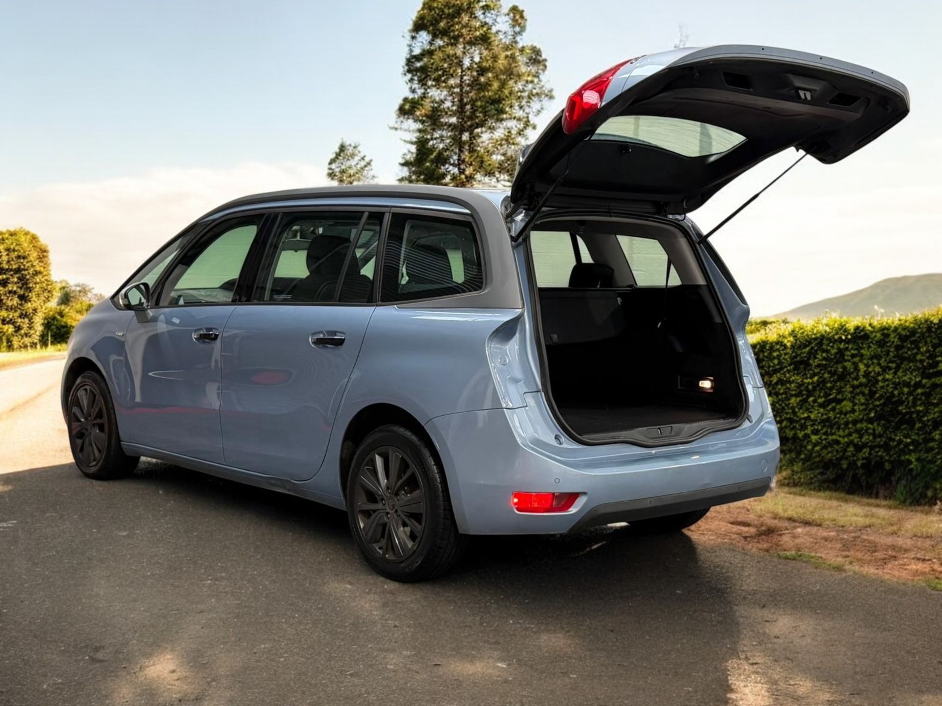 2014 CITROEN GRAND C4 PICASSO 1.6 E-HDI EXCLUSIVE – 7 SEATER >>--NO VAT ON HAMMER--<< - Image 18 of 49