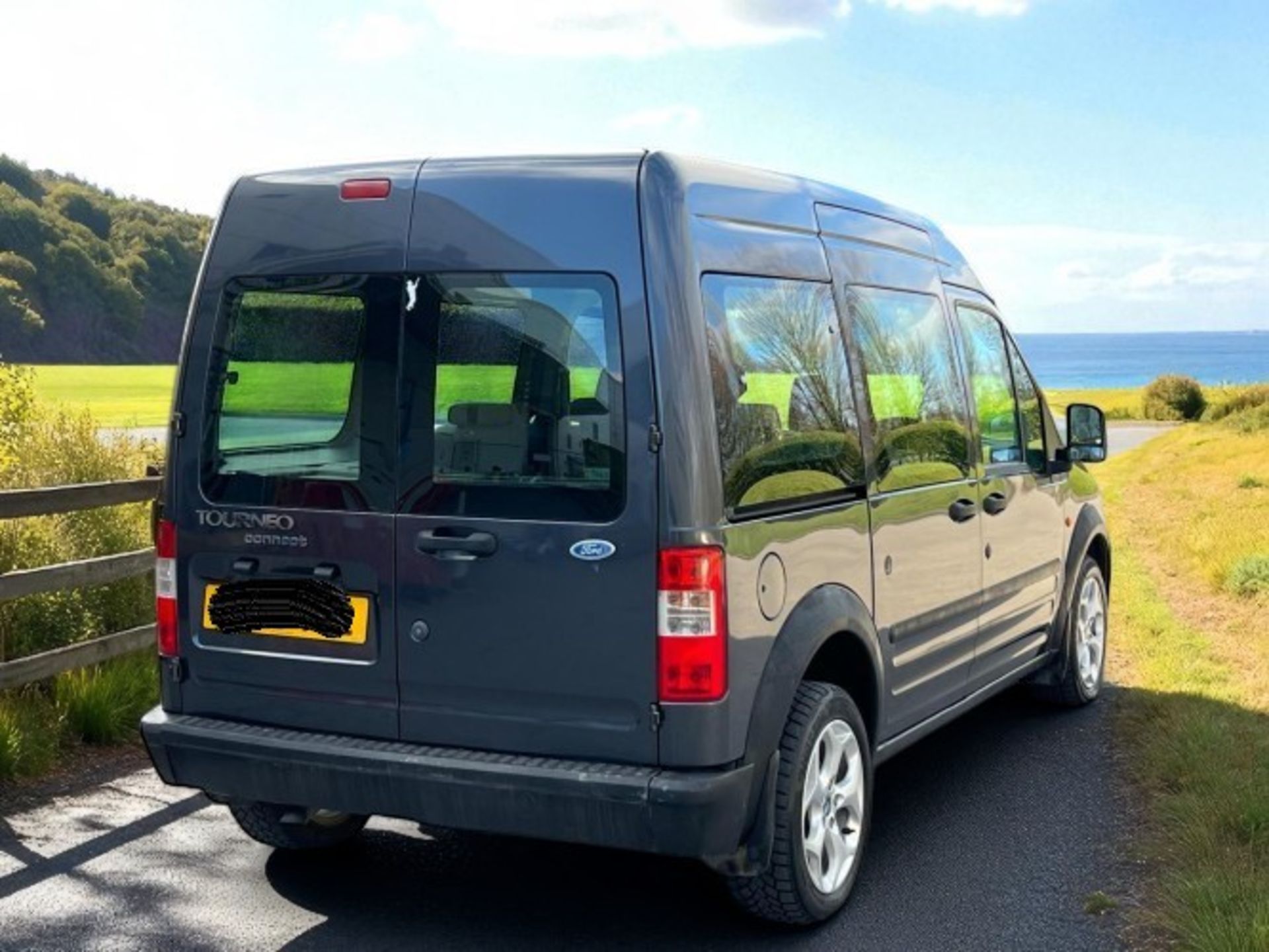 FORD TOURNEO CONNECT 1.8 TDCI T230 90 – 90K MILES >>--NO VAT ON HAMMER--<< - Image 3 of 39