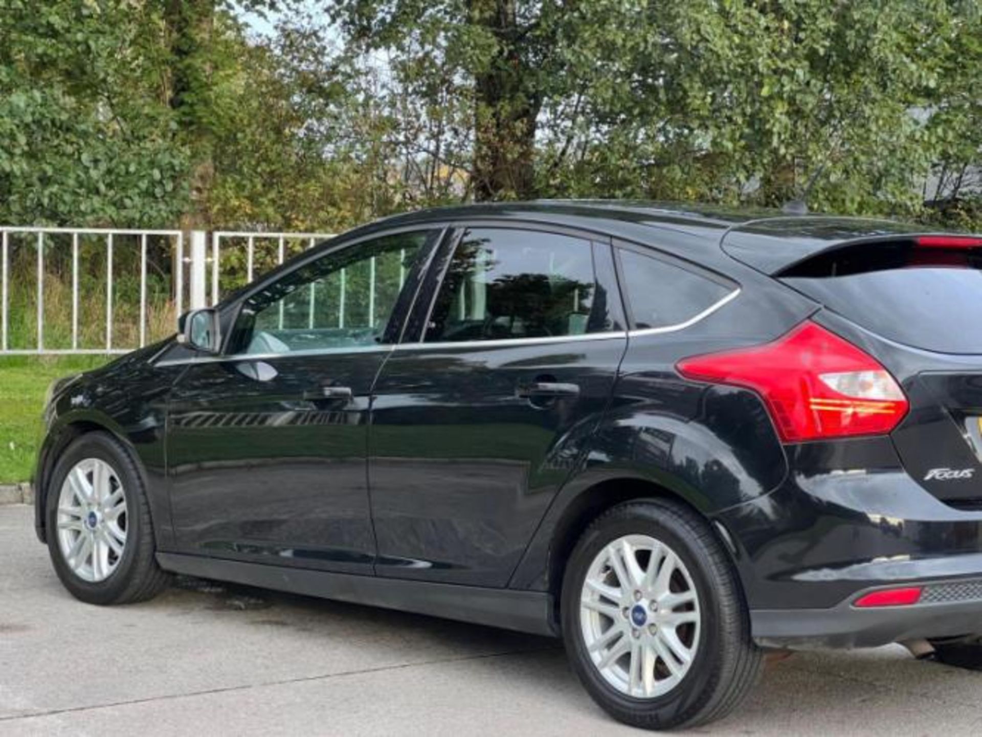 *(ONLY 68K MILEAGE)*2014 FORD FOCUS 1.0T ECOBOOST TITANIUM 5-DOOR HATCHBACK>-NO VAT ON HAMMER-< - Image 35 of 41