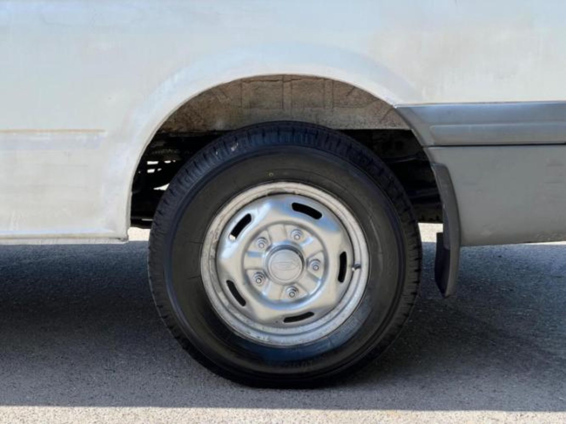 2011 FORD TRANSIT 2.4 TDCI 350 DURATORQ RWD L3 H2 MINIBUS >>--NO VAT ON HAMMER--<< - Image 26 of 46