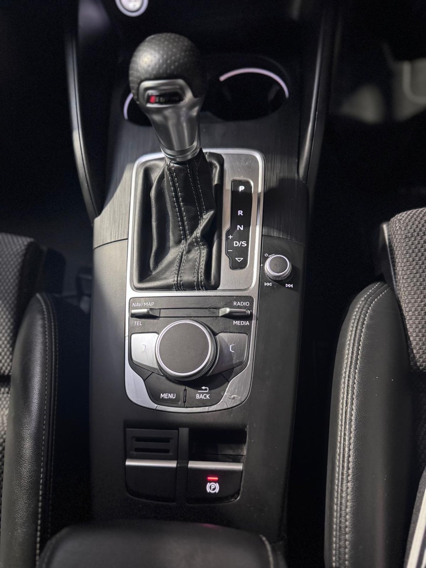 2017 AUDI A3 S LINE 1.4 TFSI S TRONIC SALOON >>--NO VAT ON HAMMER--<< - Image 33 of 42