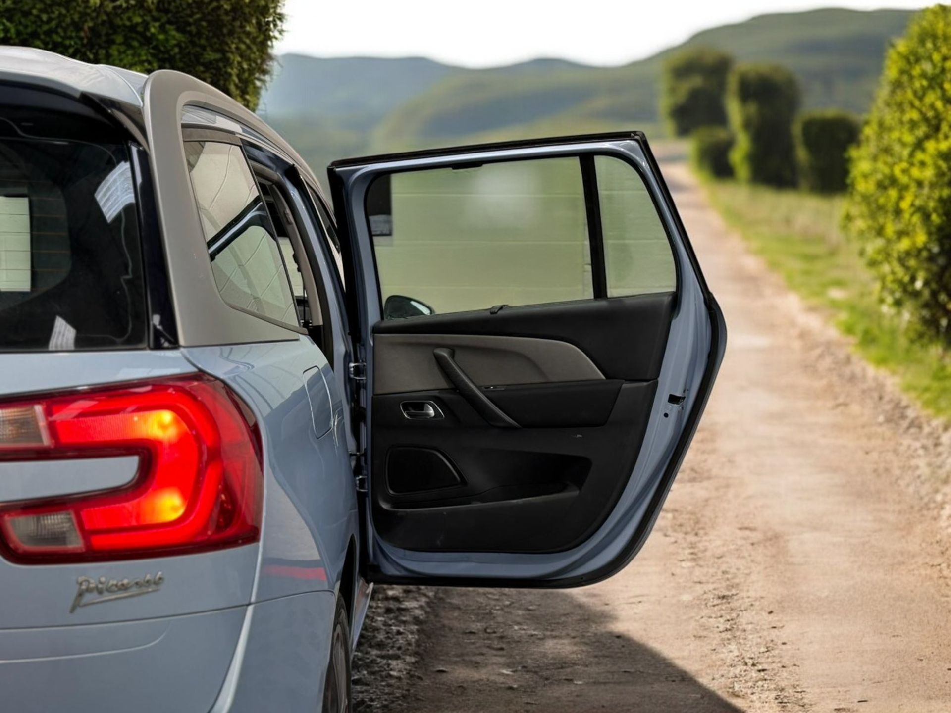 2014 CITROEN GRAND C4 PICASSO 1.6 E-HDI EXCLUSIVE – 7 SEATER >>--NO VAT ON HAMMER--<< - Image 6 of 49