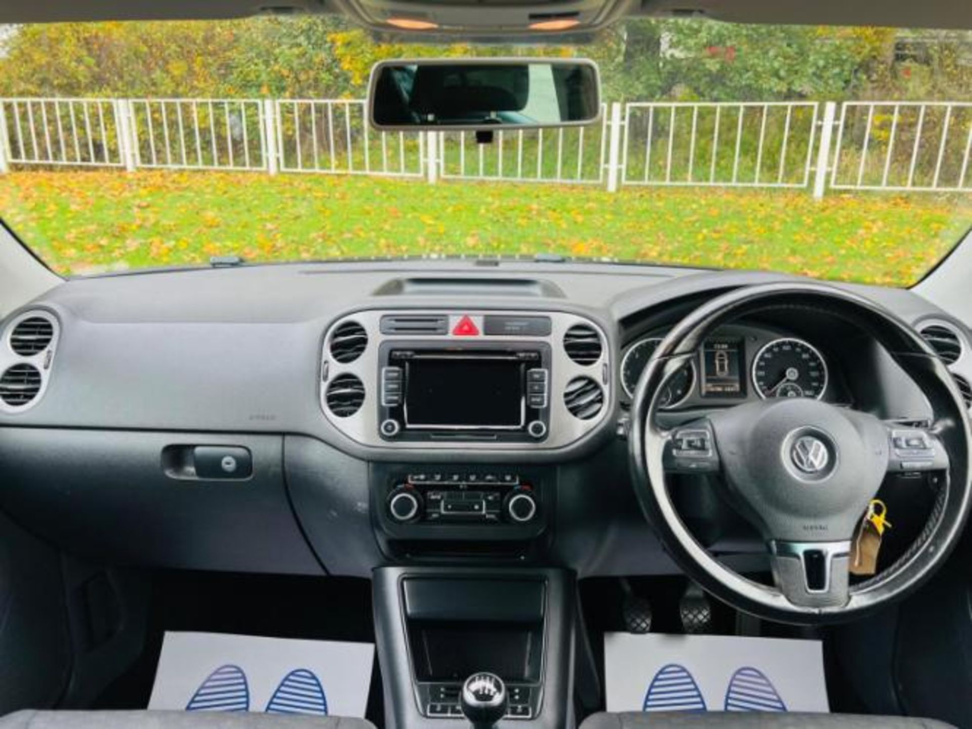 2011 VOLKSWAGEN TIGUAN 2.0 TDI BLUEMOTION TECH MATCH 2WD (S/S) 5DR >>--NO VAT ON HAMMER--<< - Image 29 of 33