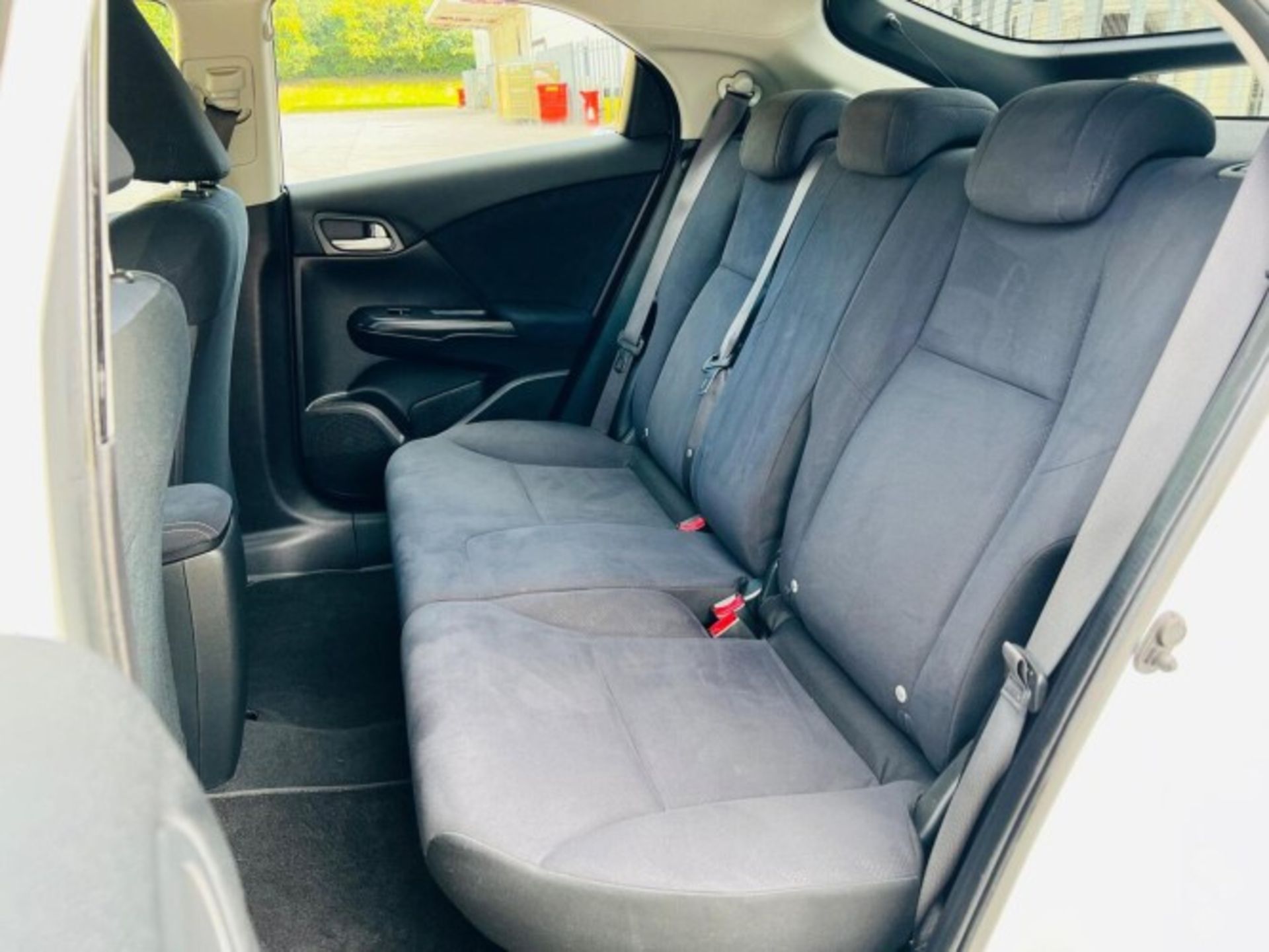 2014 HONDA CIVIC 1.6 I-DTEC S (S/S) 5DR >>--NO VAT ON HAMMER--<< - Image 35 of 36