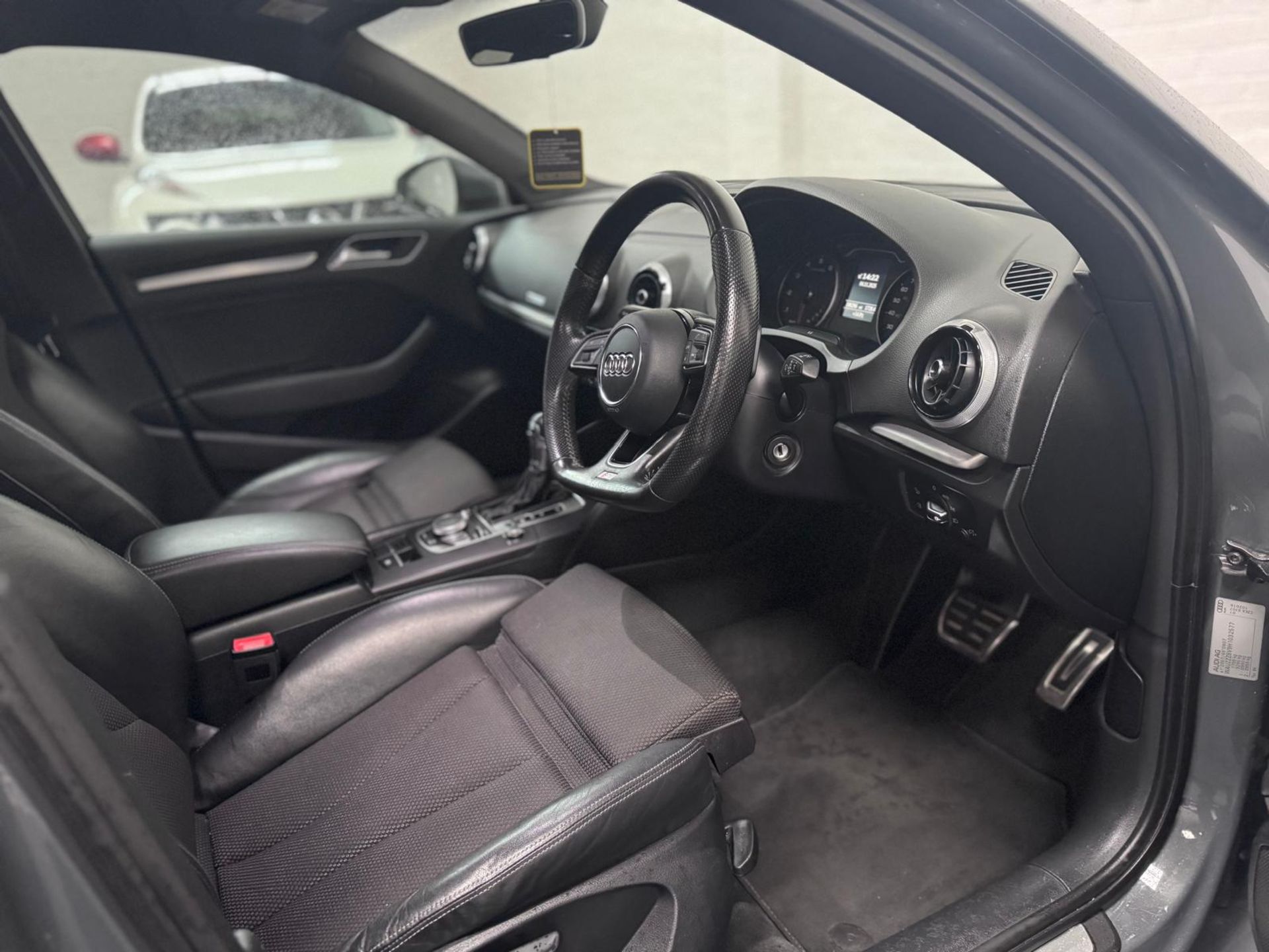 2017 AUDI A3 S LINE 1.4 TFSI S TRONIC SALOON >>--NO VAT ON HAMMER--<< - Image 31 of 42