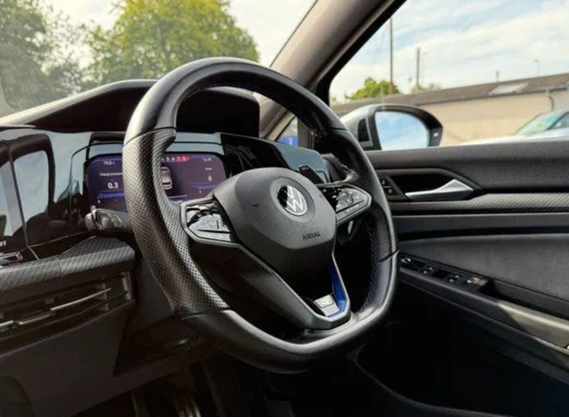 2021 VOLKSWAGEN GOLF R 2.0 TSI 4MOTION DSG – 41K MILES – BLACK – EURO 6 >>--NO VAT ON HAMMER--<< - Image 28 of 31