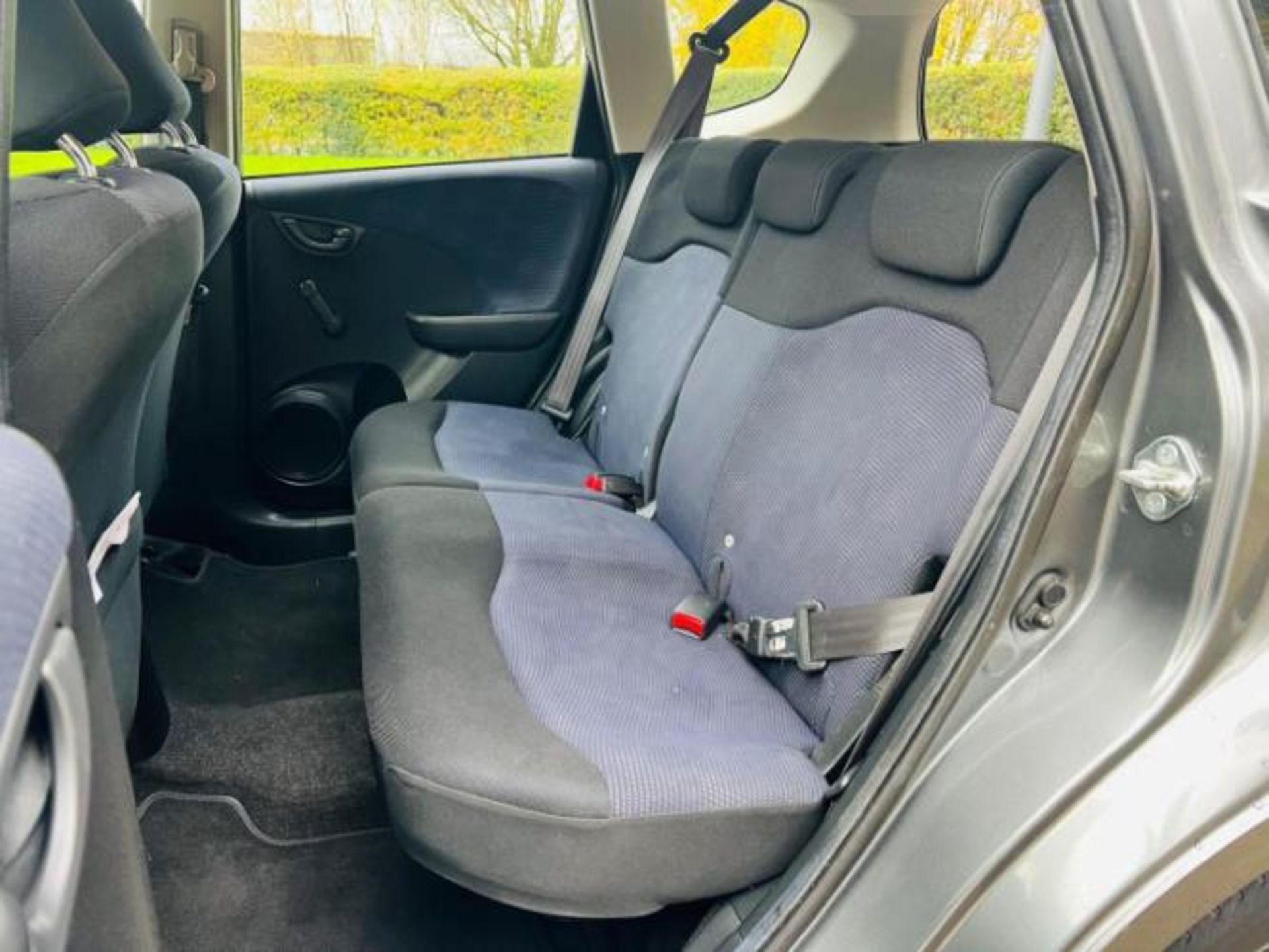 2011 HONDA JAZZ 1.2 I-VTEC S (A/C) 5DR >>--NO VAT ON HAMMER--<< - Image 10 of 24