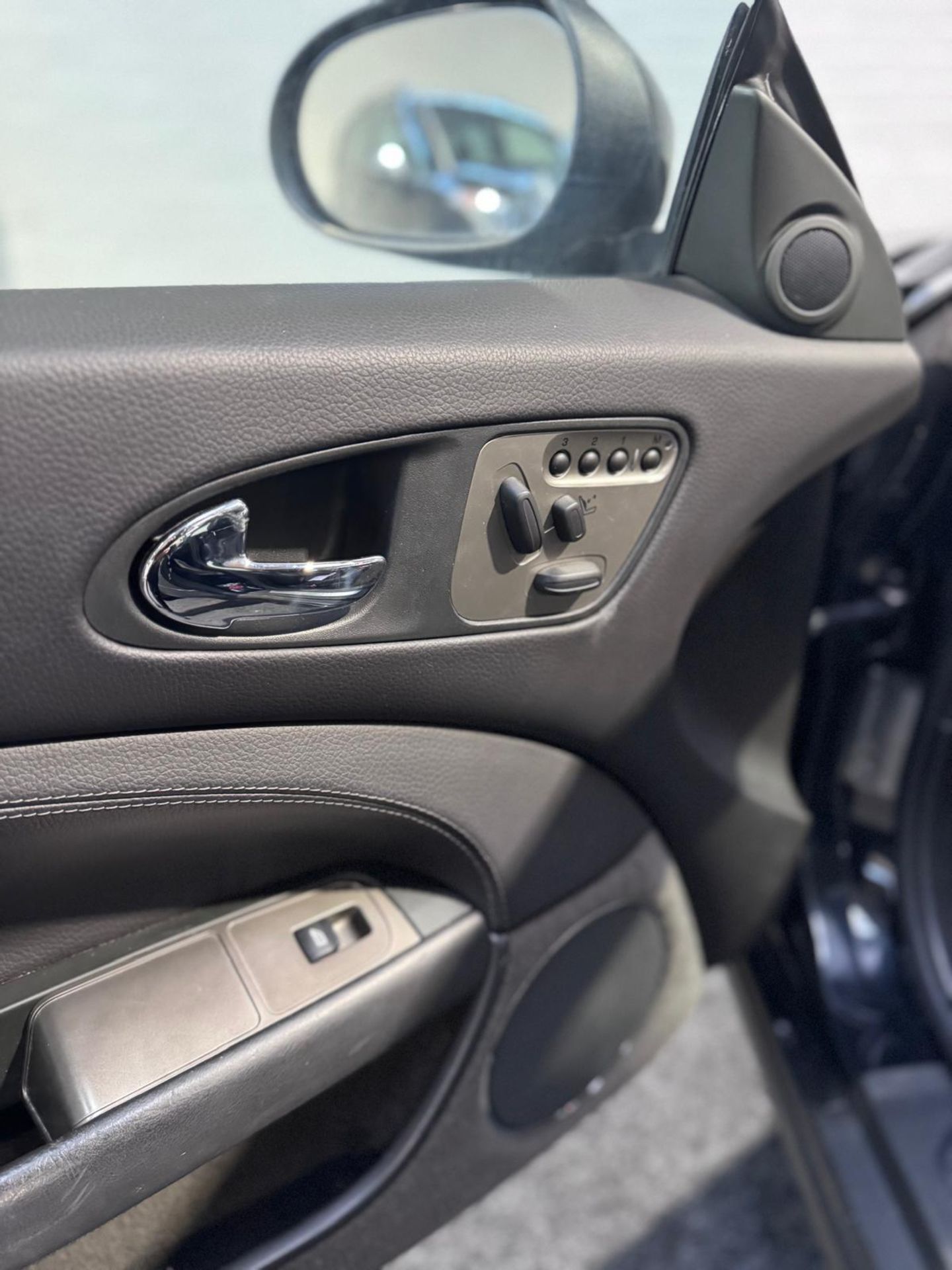 2007 JAGUAR XK 4.2 V8 AUTO – ULEZ COMPLIANT– HUGE HISTORY >>--NO VAT ON HAMMER--<< - Image 14 of 35