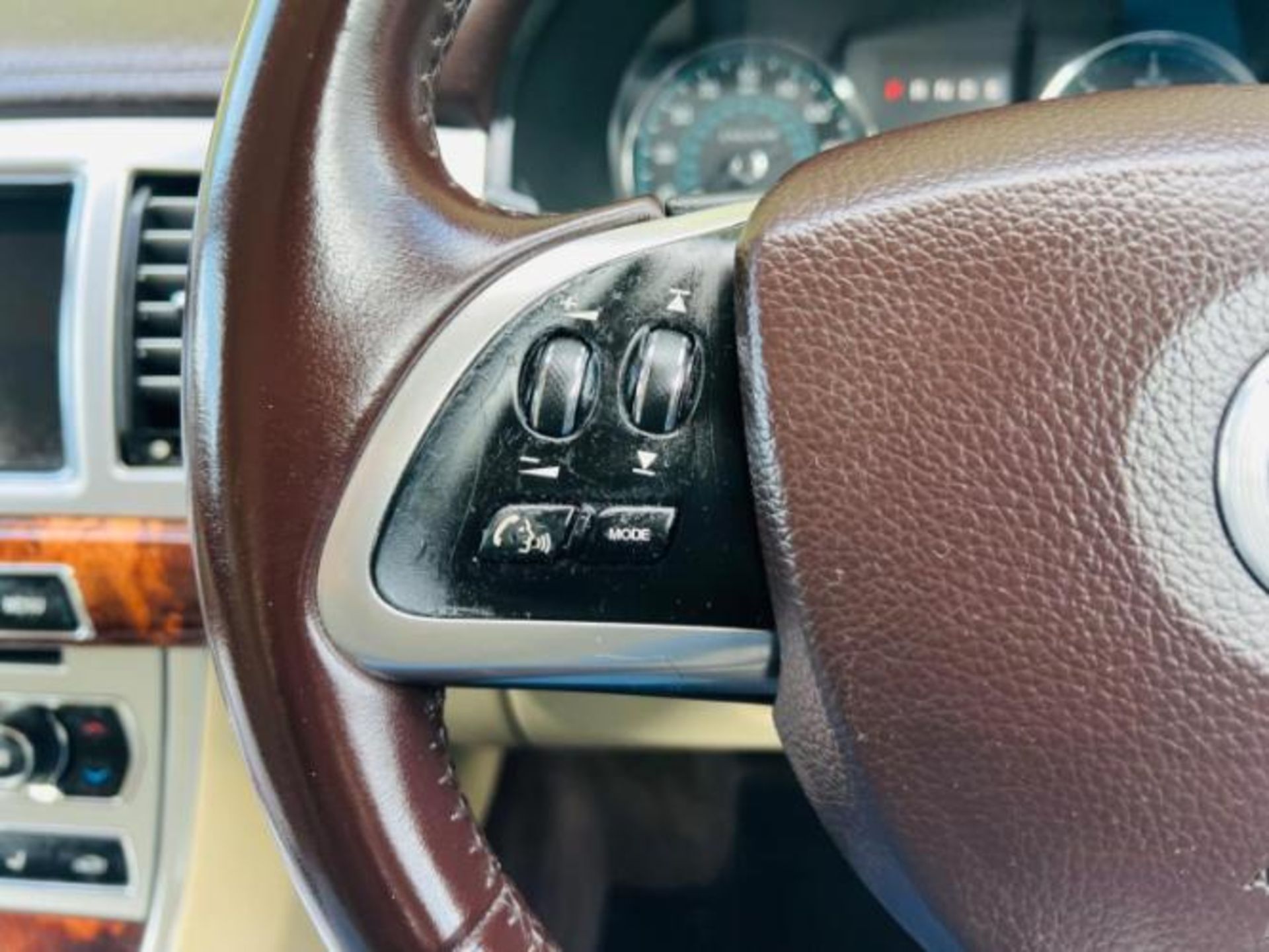 2012 JAGUAR XF 2.2D PREMIUM LUXURY AUTO (S/S) 4DR >>--NO VAT ON HAMMER--<< - Image 32 of 41