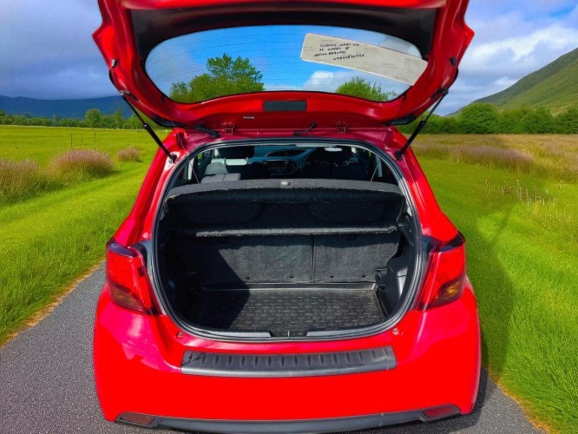 **(ONLY 100K MILEAGE)** 2015 TOYOTA YARIS 1.4 D-4D ICON – 5DR HATCHBACK>>--NO VAT ON HAMMER--<< - Image 14 of 38