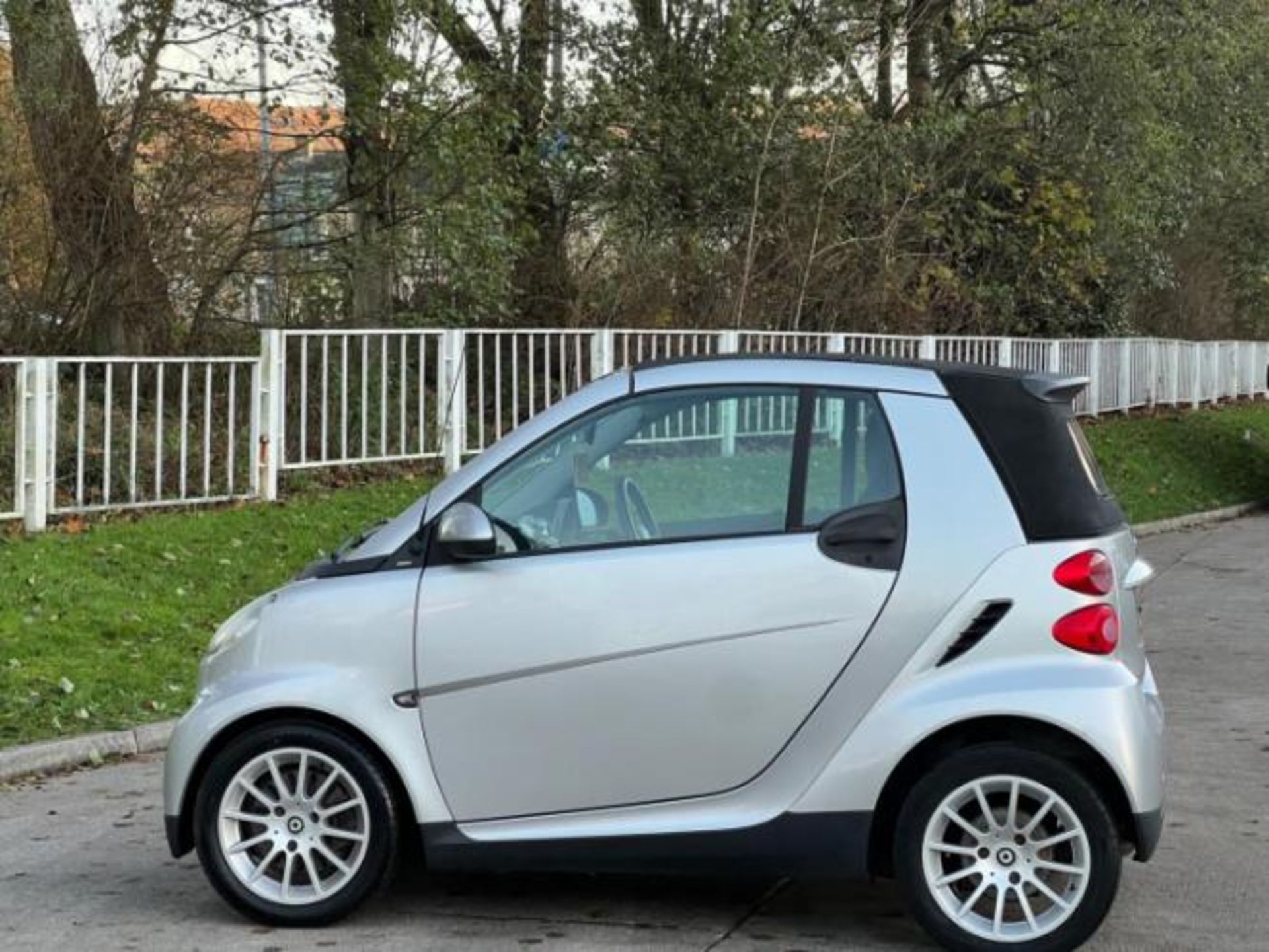 SMART FORTWO 1.0 MHD PASSION CABRIOLET AUTO 2DR – 2009>>--NO VAT ON HAMMER--<< - Image 10 of 36