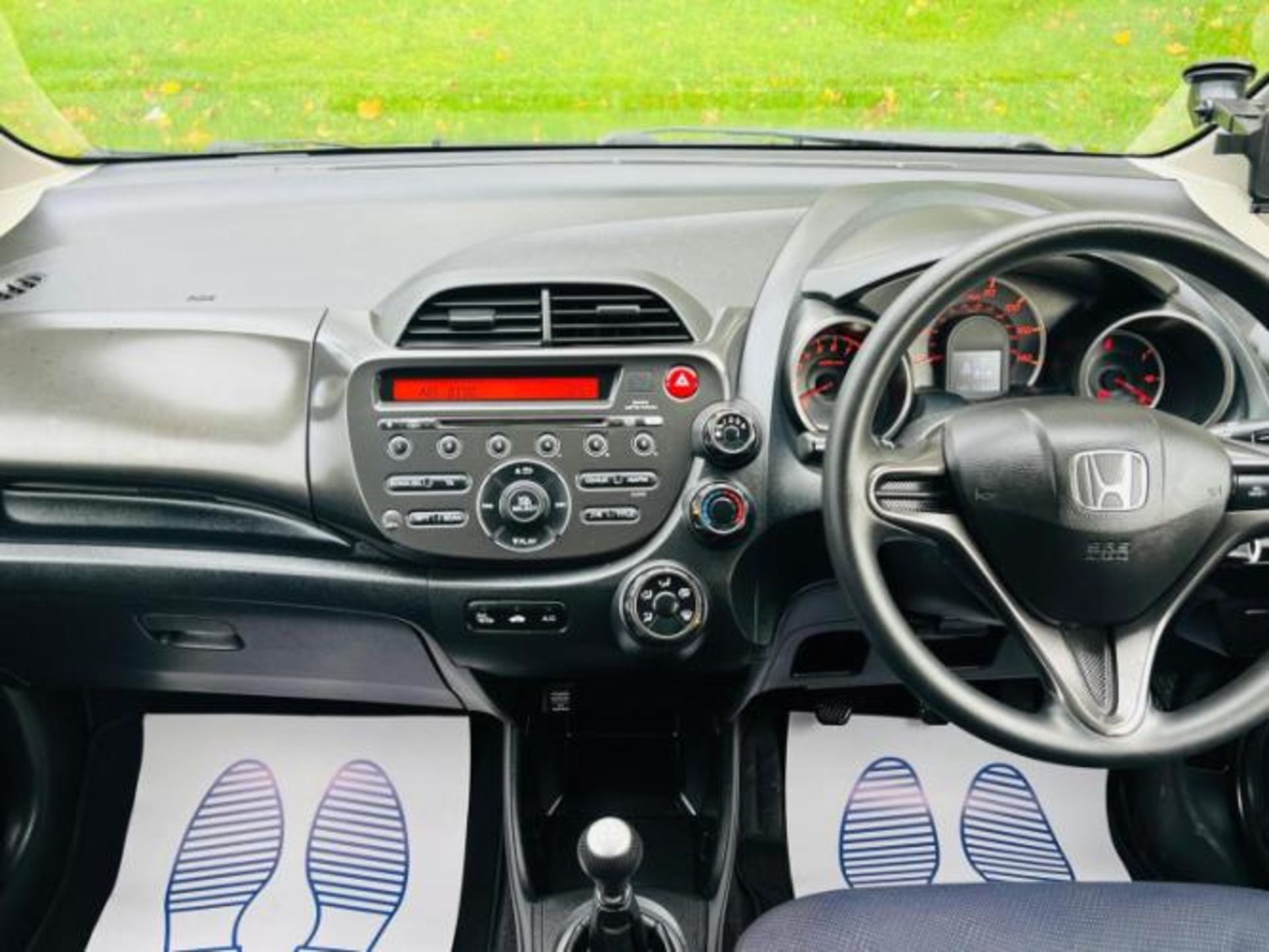 2011 HONDA JAZZ 1.2 I-VTEC S (A/C) 5DR >>--NO VAT ON HAMMER--<< - Image 23 of 24