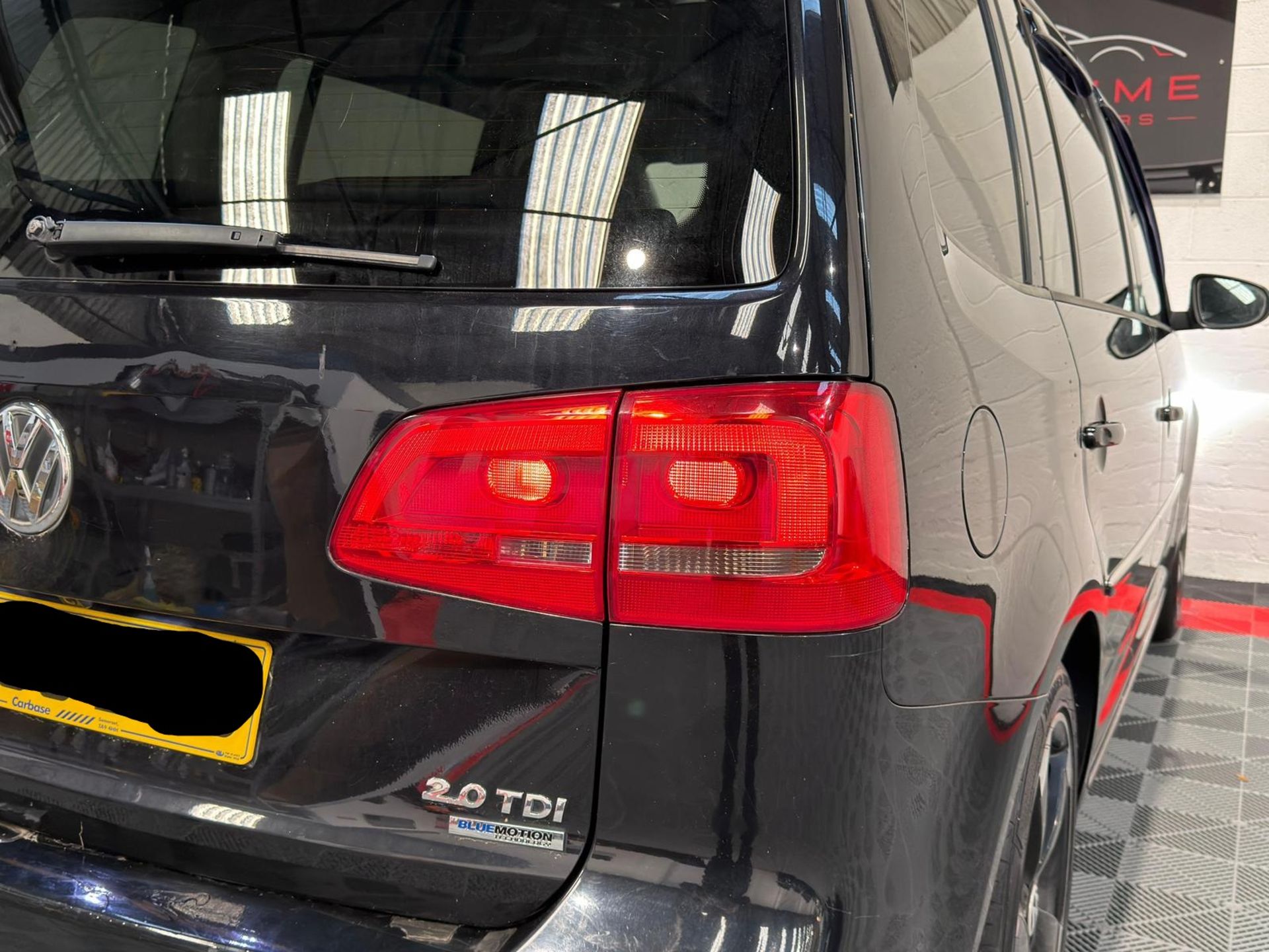 2013 VOLKSWAGEN TOURAN 2.0 TDI BLUEMOTION TECH SPORT DSG >>--NO VAT ON HAMMER--<< - Image 25 of 39