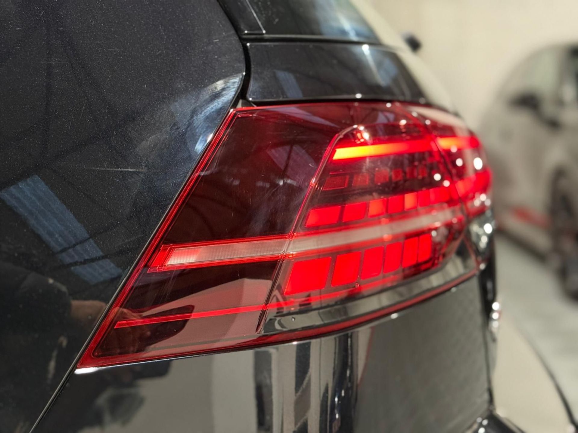 2017 VOLKSWAGEN GOLF GTI 2.0 TSI DSG – 88K MILES – HIGH SPEC >>--NO VAT ON HAMMER--<< - Image 17 of 24