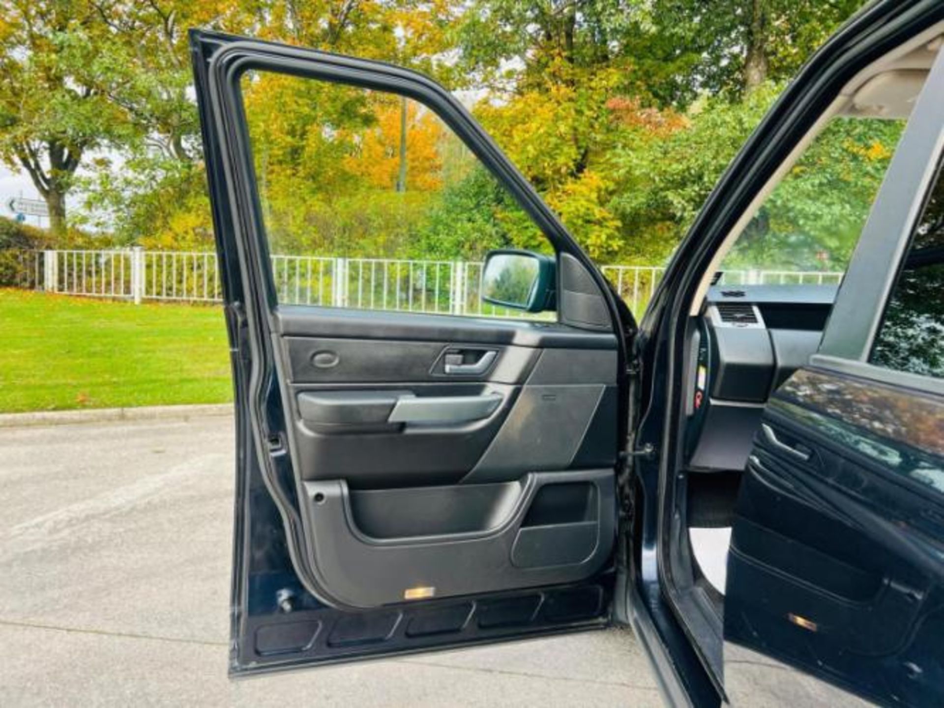 2006 LAND ROVER RANGE ROVER SPORT 2.7 TD V6 HSE STATION WAGON 5DR>>--NO VAT ON HAMMER--<< - Image 15 of 41