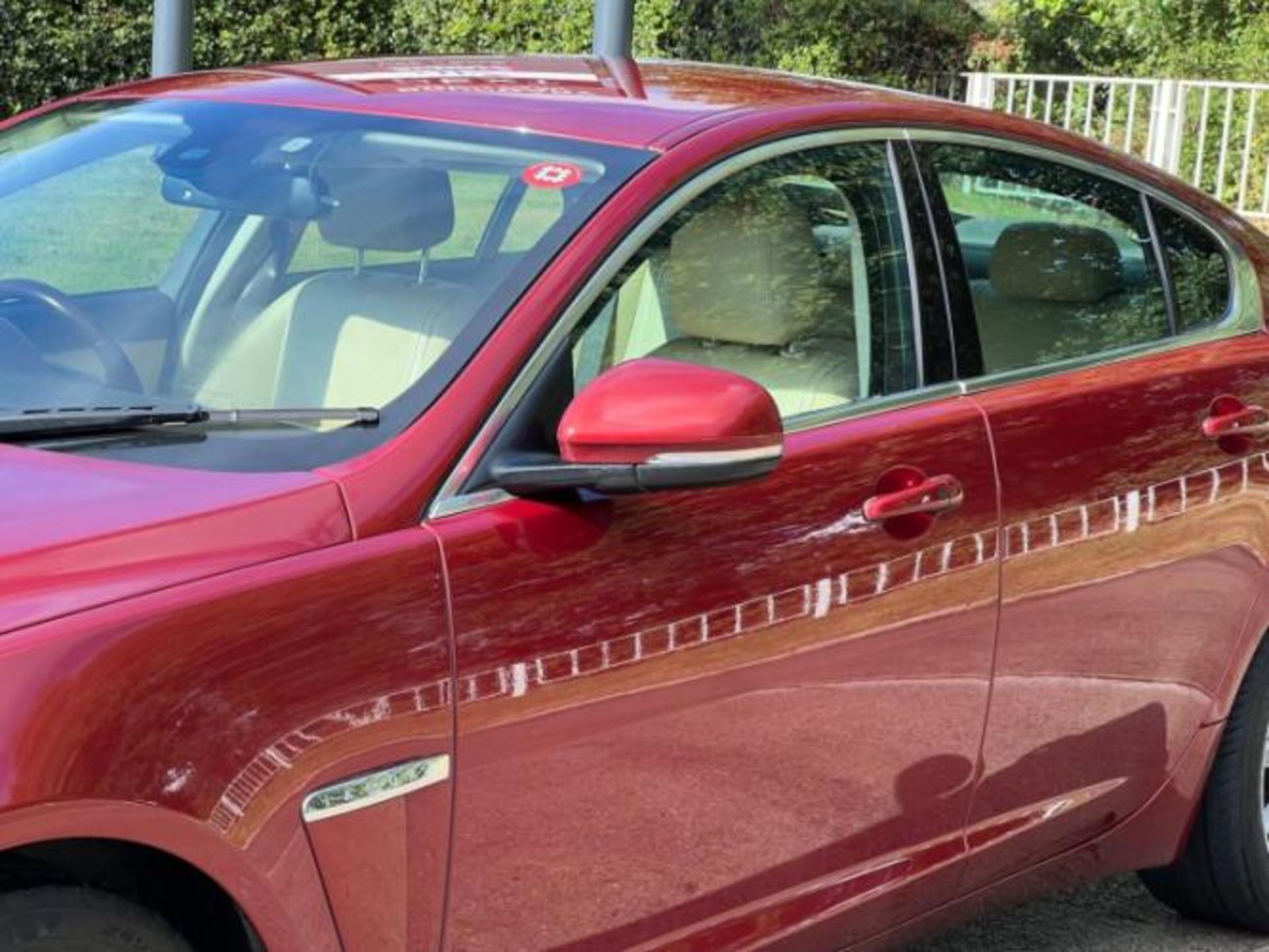 2012 JAGUAR XF 2.2D PREMIUM LUXURY AUTO (S/S) 4DR >>--NO VAT ON HAMMER--<< - Image 13 of 41