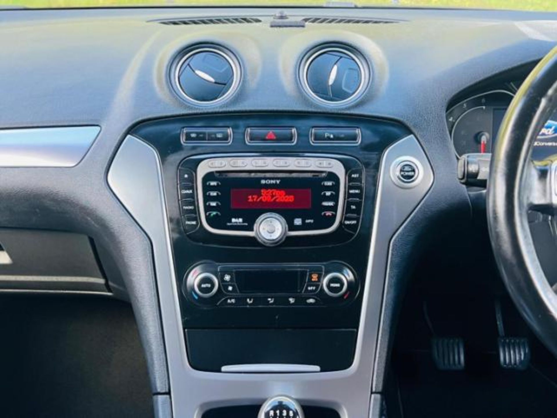 FORD MONDEO 2.0 TDCI TITANIUM X – 2012 >>--NO VAT ON HAMMER--<< - Image 20 of 37