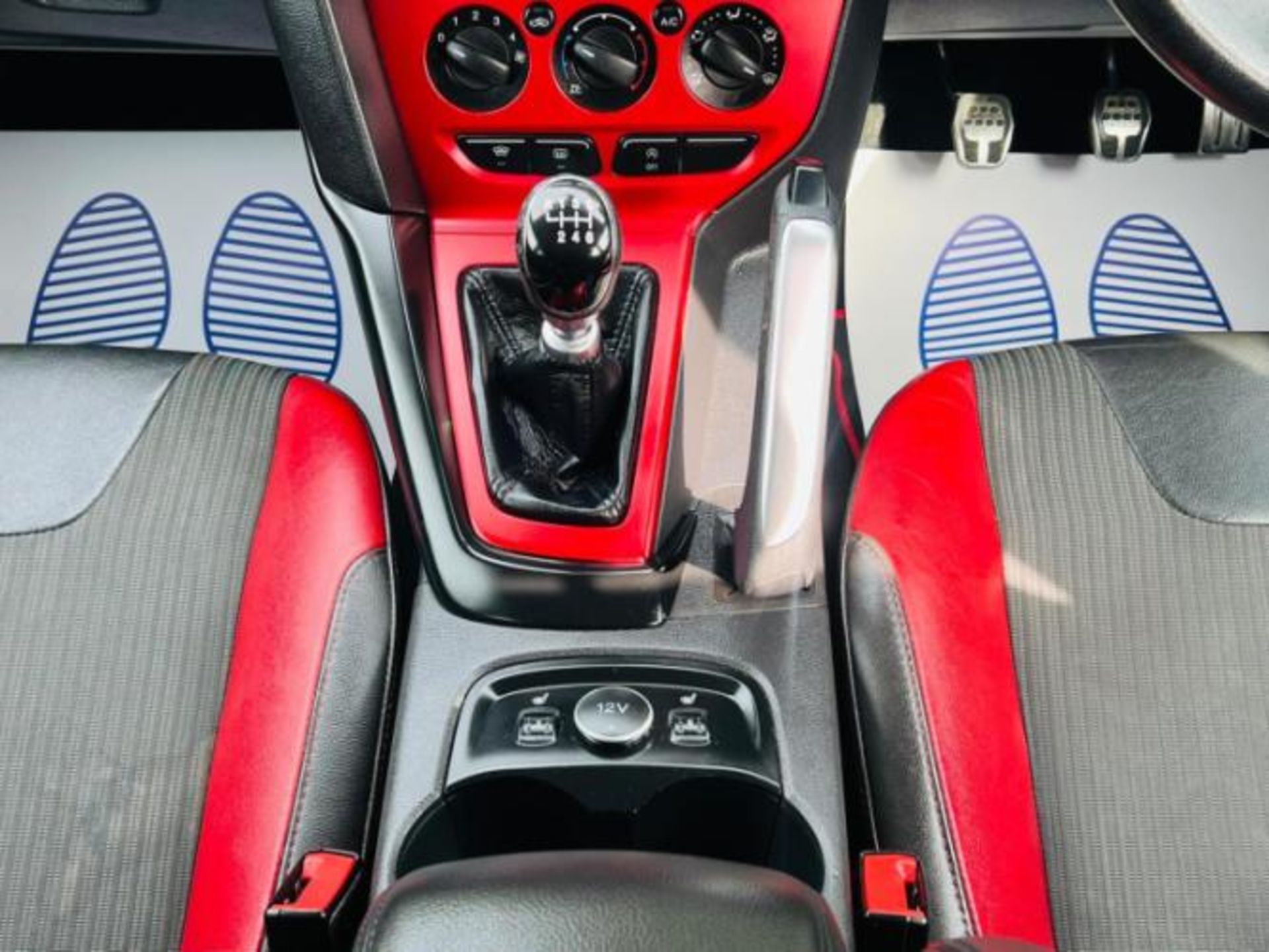 2012 FORD FOCUS 1.6T ECOBOOST ZETEC S (S/S) 5DR HATCHBACK>>--NO VAT ON HAMMER--<< - Image 26 of 40