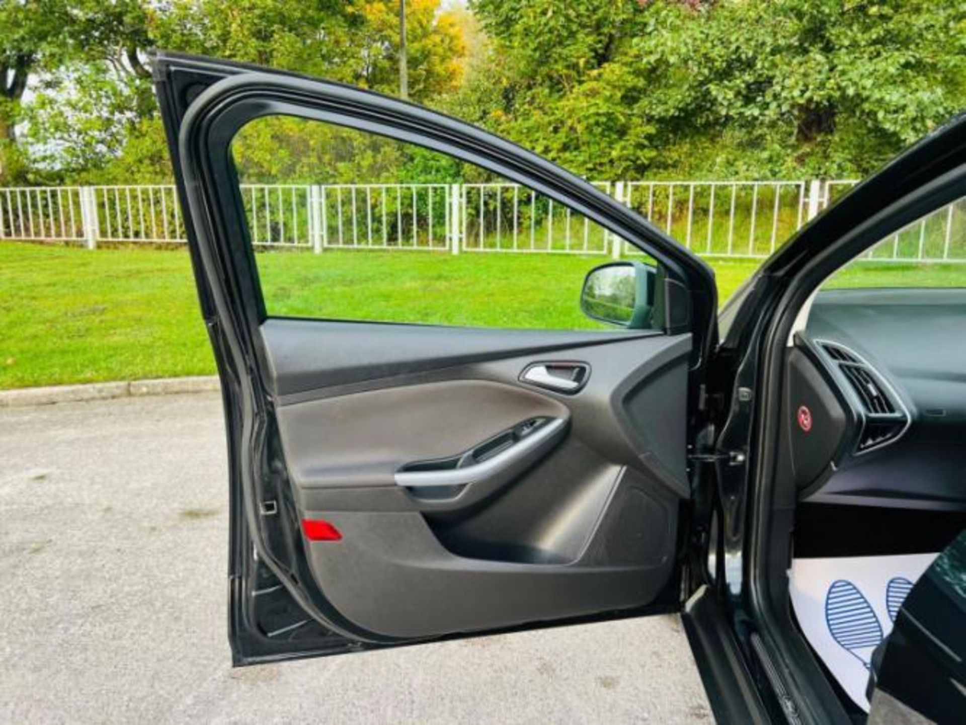 *(ONLY 68K MILEAGE)*2014 FORD FOCUS 1.0T ECOBOOST TITANIUM 5-DOOR HATCHBACK>-NO VAT ON HAMMER-< - Image 30 of 41