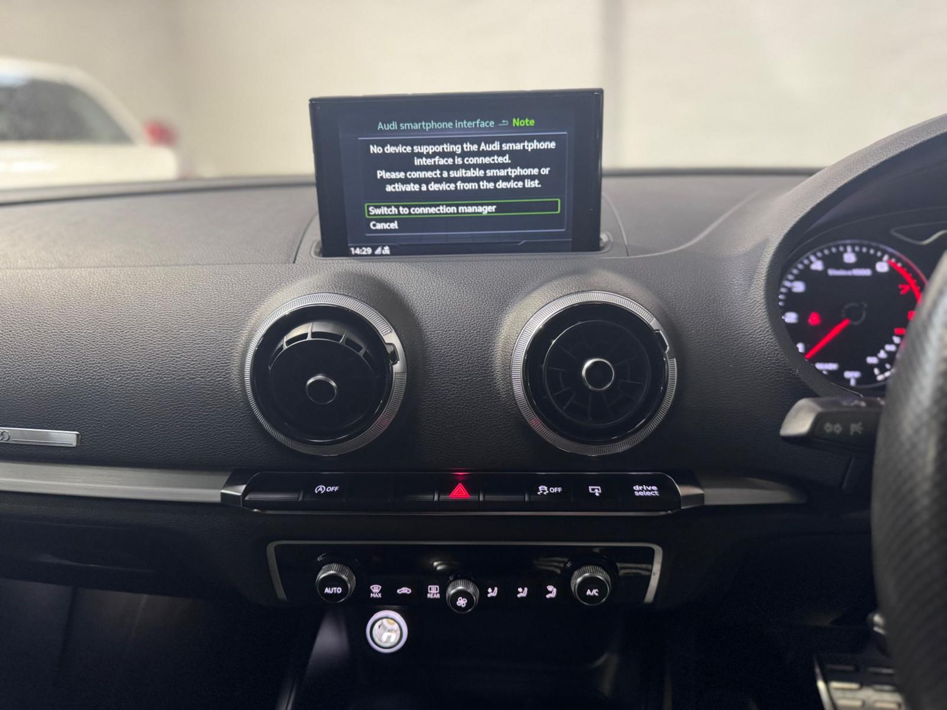 2017 AUDI A3 S LINE 1.4 TFSI S TRONIC SALOON >>--NO VAT ON HAMMER--<< - Image 39 of 42