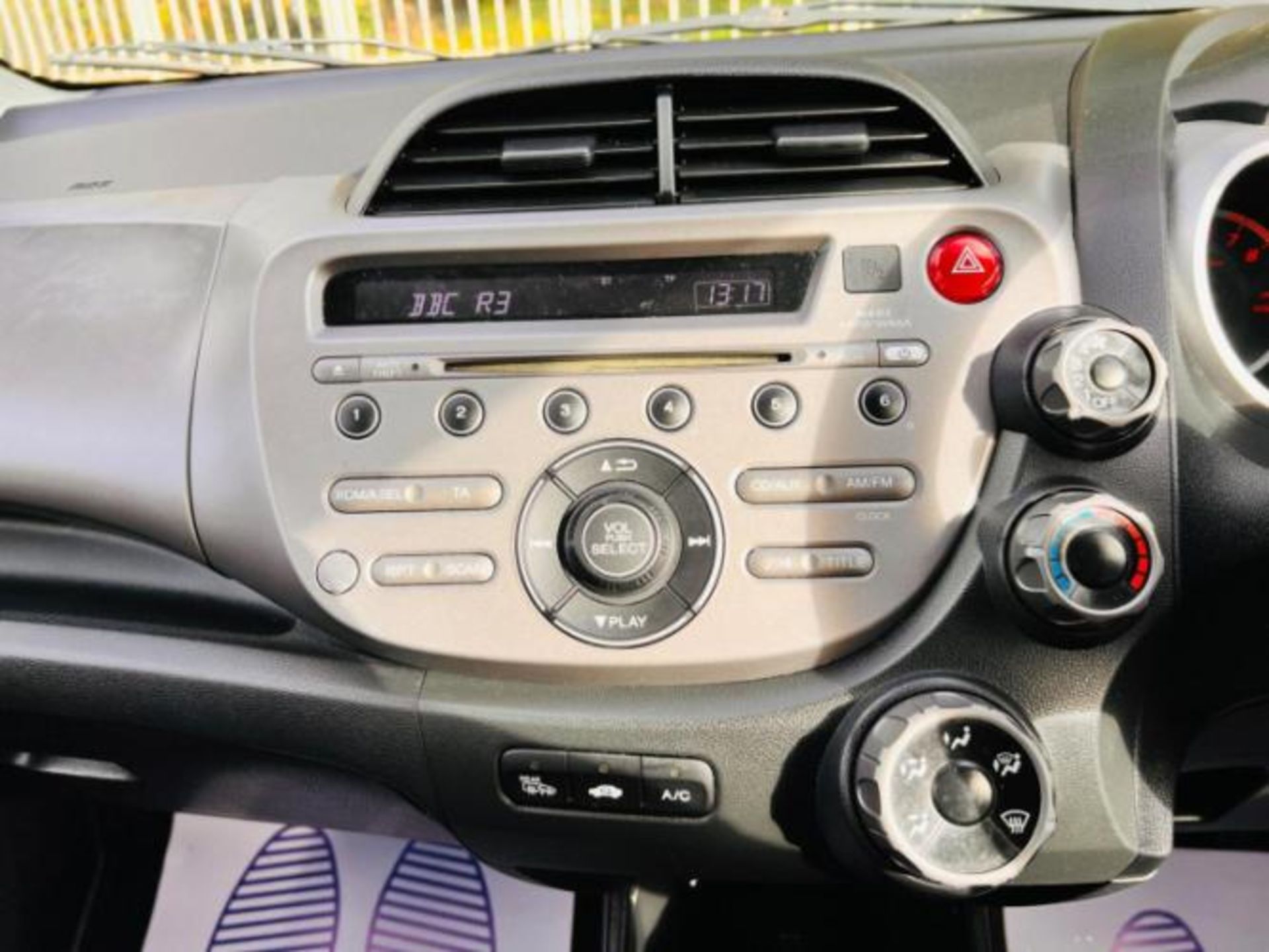 2009 HONDA JAZZ 1.2 I-VTEC SE 5DR >>--NO VAT ON HAMMER--<< - Image 25 of 29