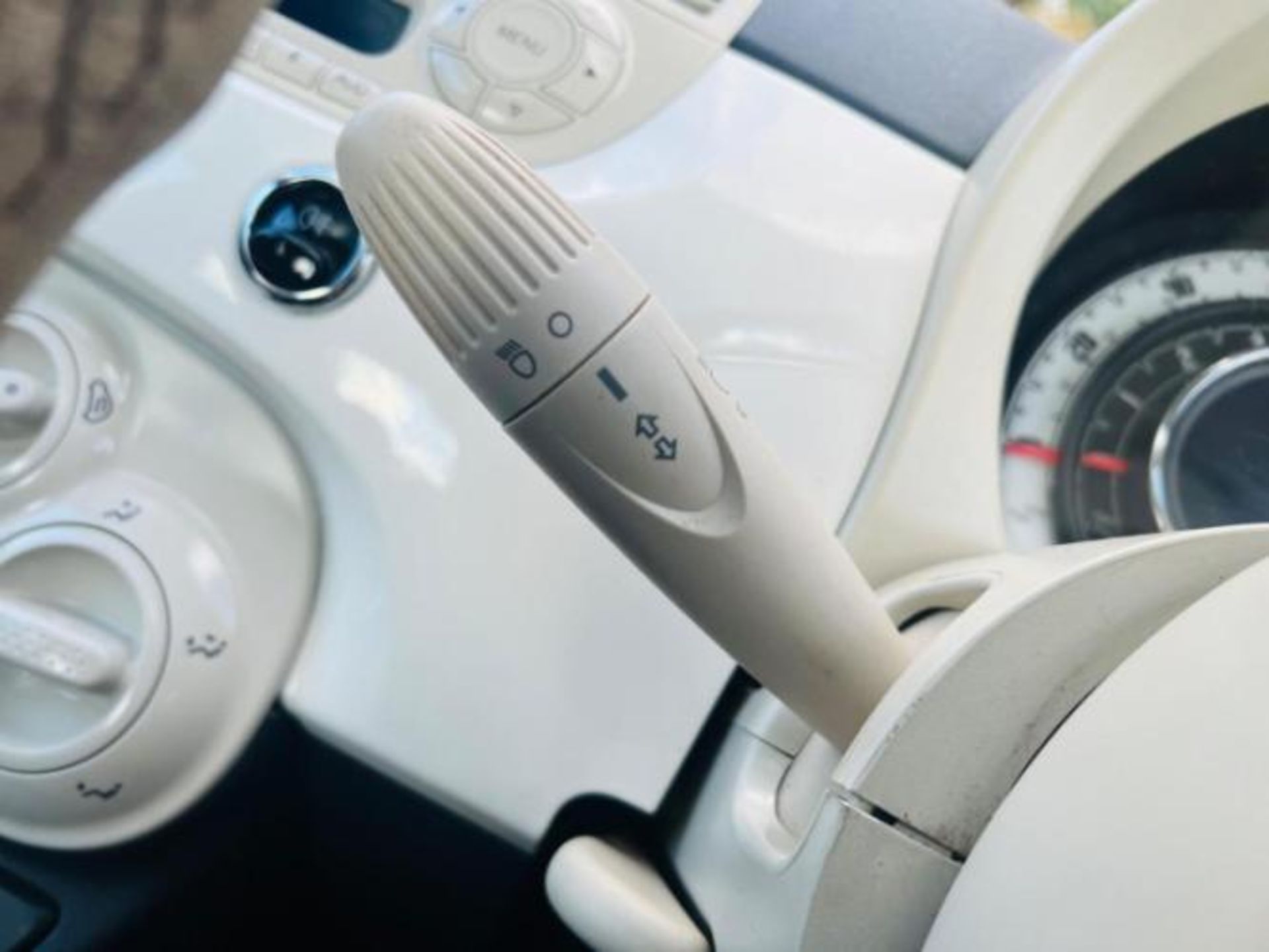 2012 FIAT 500 LOUNGE 1.2 (S/S) 3DR >>--NO VAT ON HAMMER--<< - Image 7 of 21