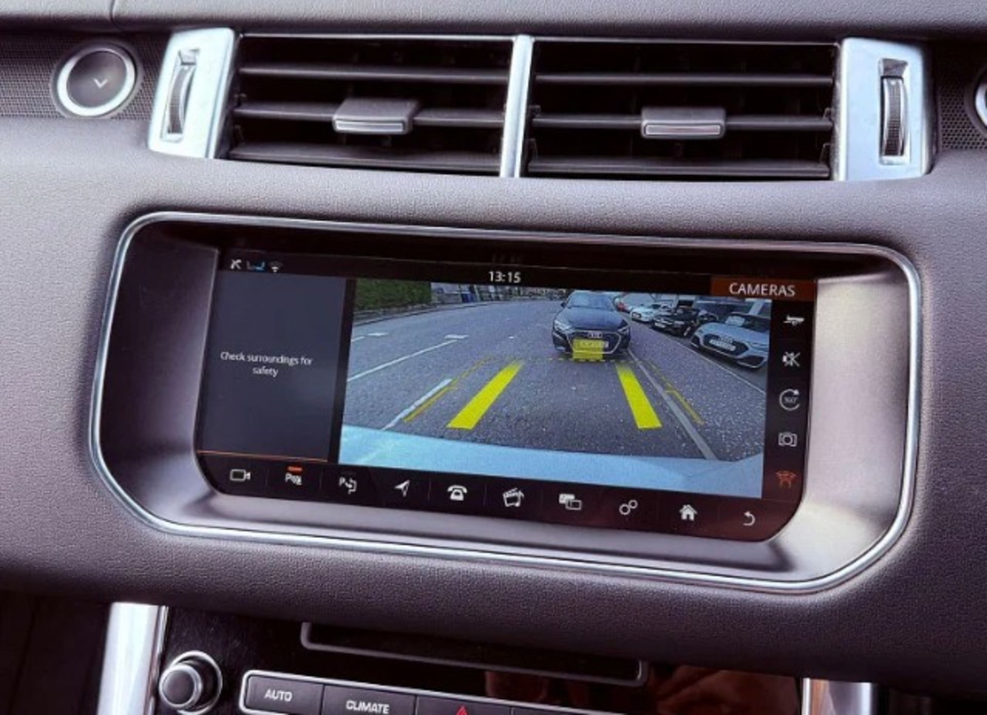 2017 LAND ROVER RANGE ROVER SPORT HSE SDV6 AUTO – WHITE – 98K MILES >>--NO VAT ON HAMMER--<< - Image 34 of 42