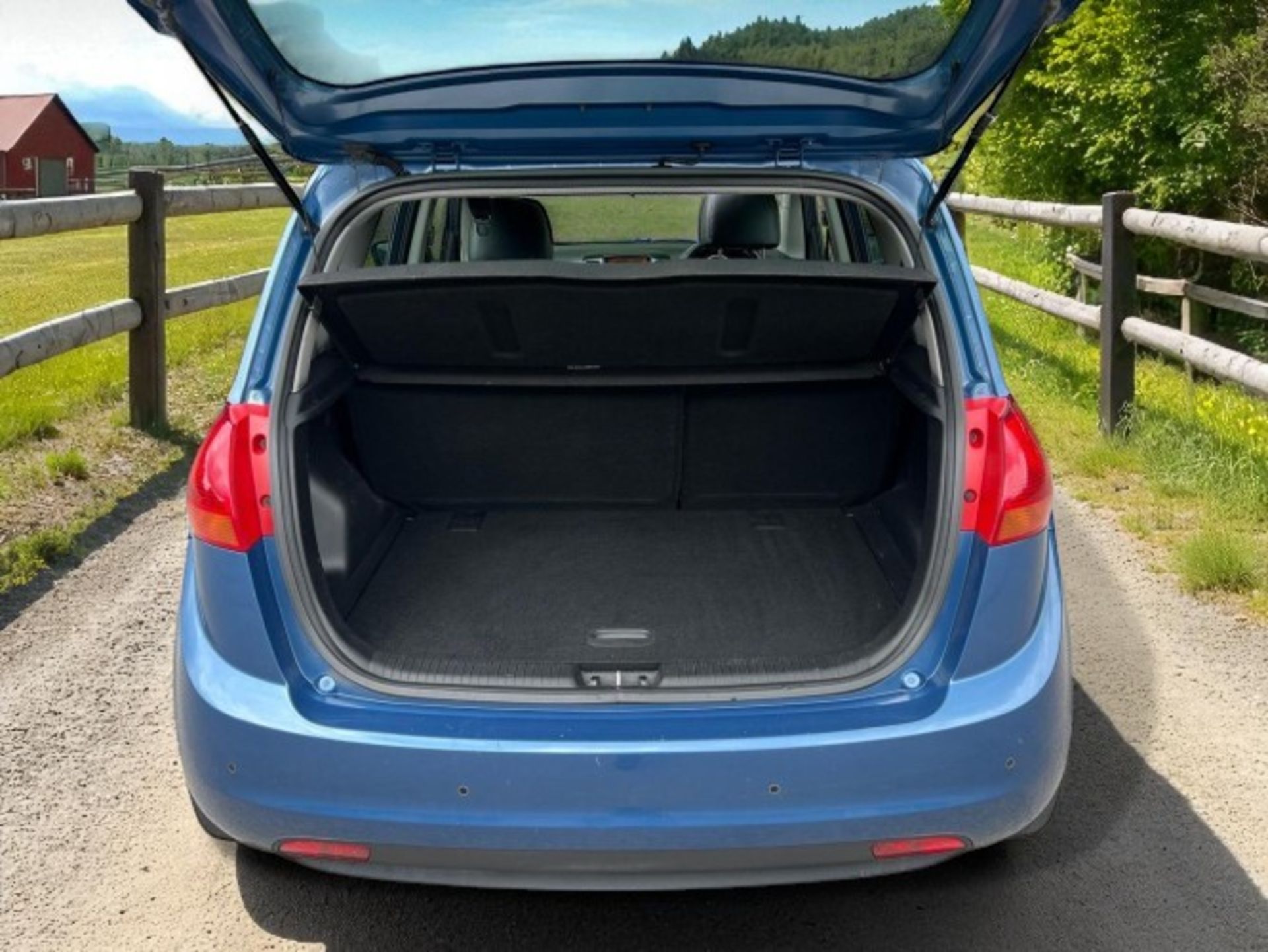 *(ONLY 93K MILEAGE)*2013 KIA VENGA 1.6 CRDI ECODYNAMICS 3 (S/S) 5DR–5-SEATER>-NO VAT ON HAMMER-< - Image 10 of 40