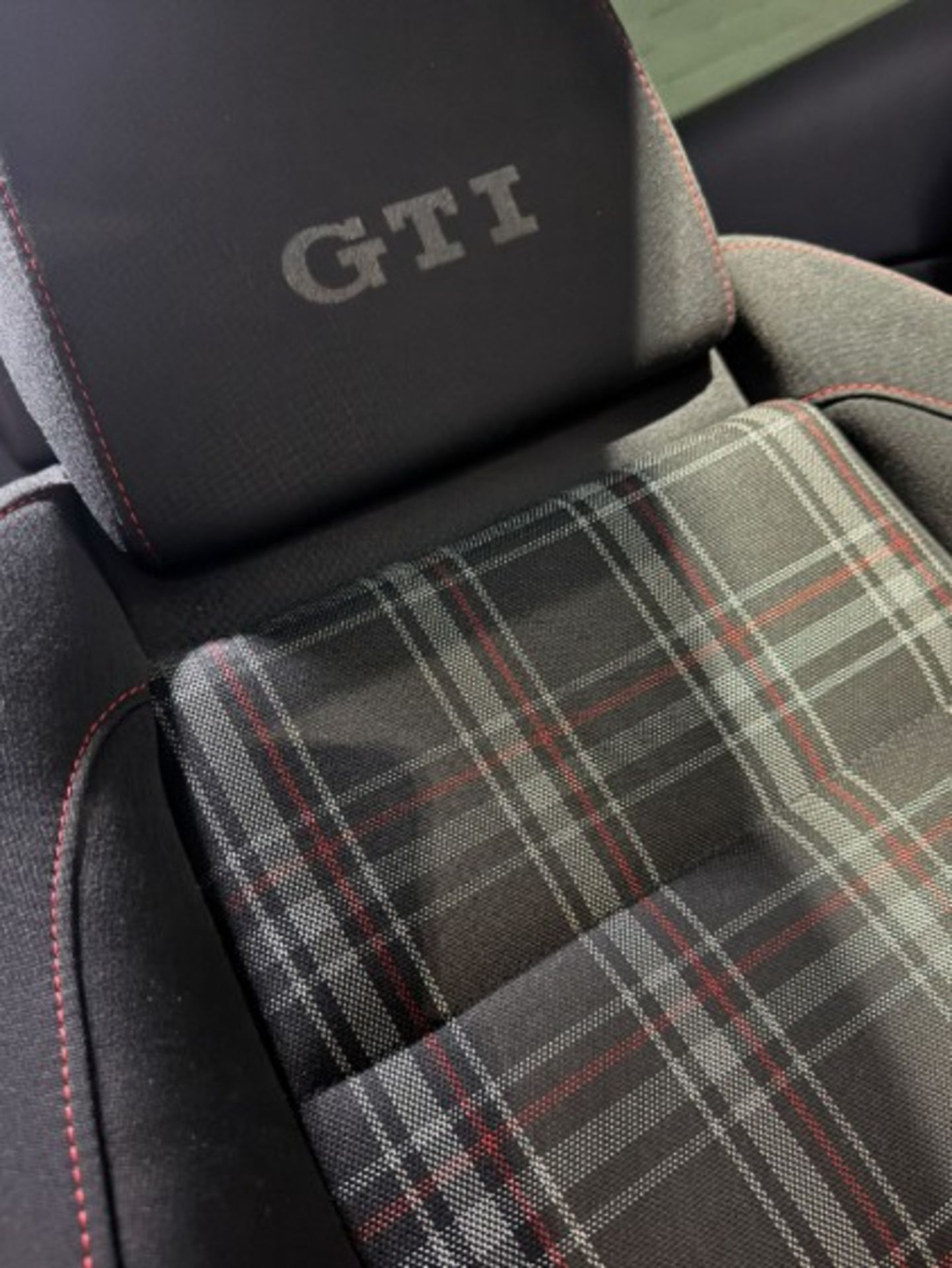 2013 MITSUBISHI OUTLANDER 2.2 DI-D GX4 4WD 7-SEATER >>--NO VAT ON HAMMER--<< - Image 12 of 13