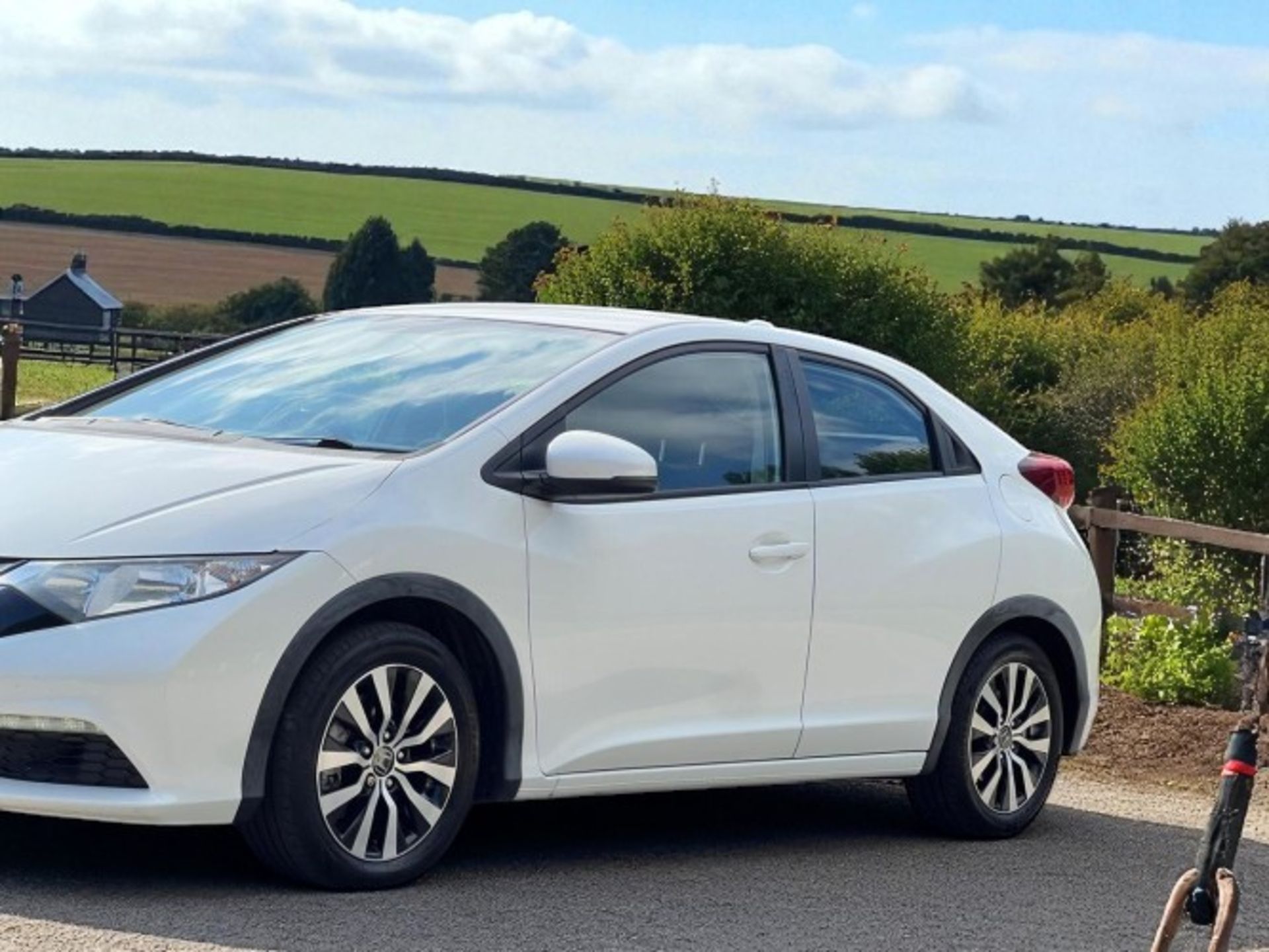 2014 HONDA CIVIC 1.6 I-DTEC S (S/S) 5DR >>--NO VAT ON HAMMER--<< - Image 3 of 36
