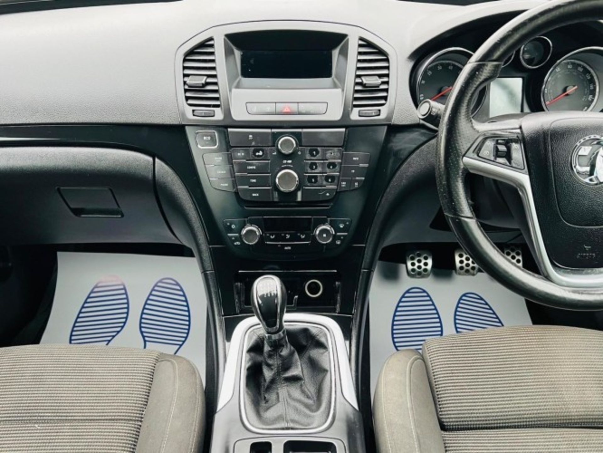 2013 VAUXHALL INSIGNIA 1.4T SRI SPORTS TOURER (S/S) 5DR – 100,909 MILES >>--NO VAT ON HAMMER--<< - Image 21 of 42