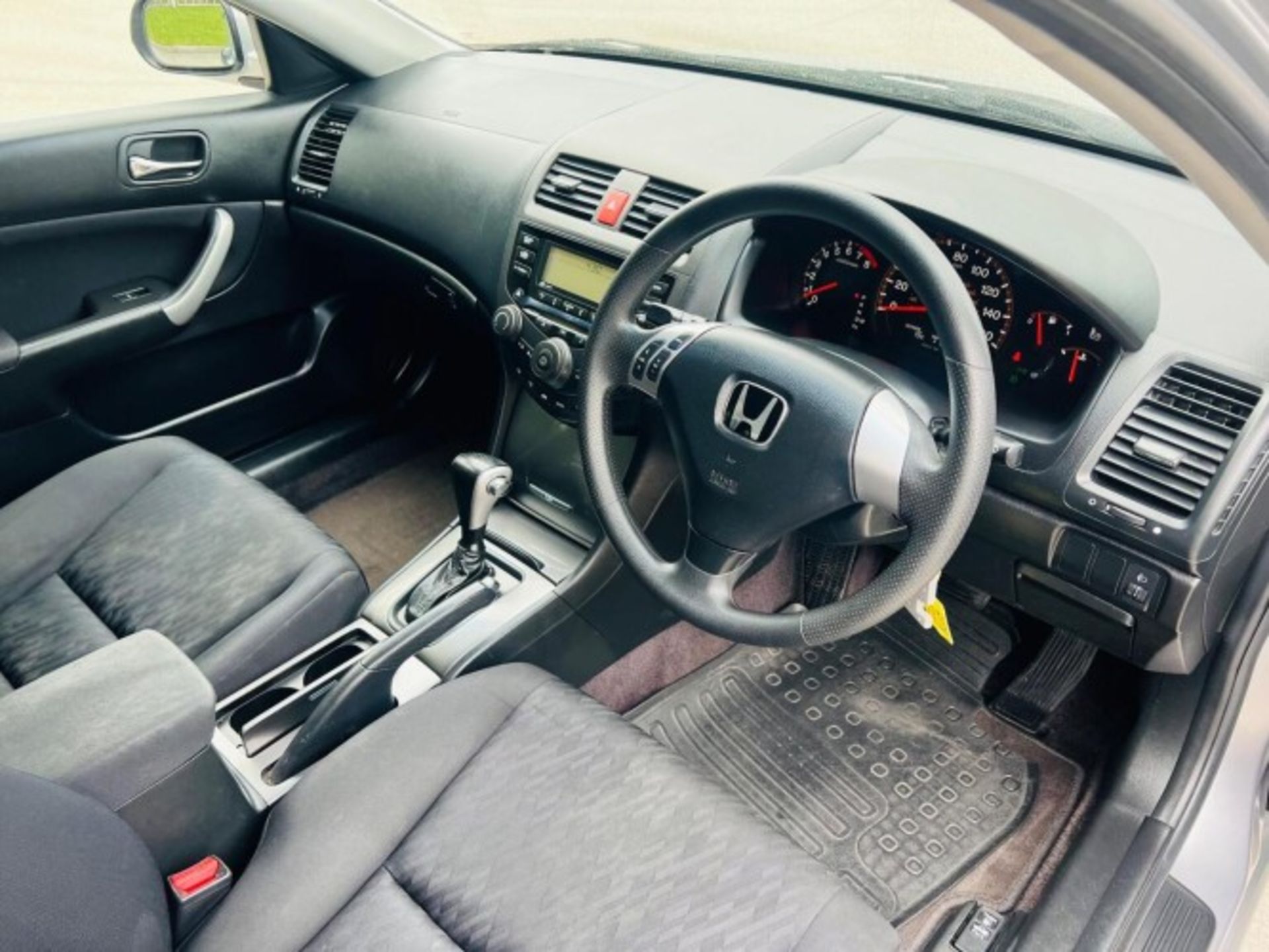 2005 HONDA ACCORD 2.0 I-VTEC SE AUTOMATIC – SALOON>>--NO VAT ON HAMMER--<< - Image 31 of 33